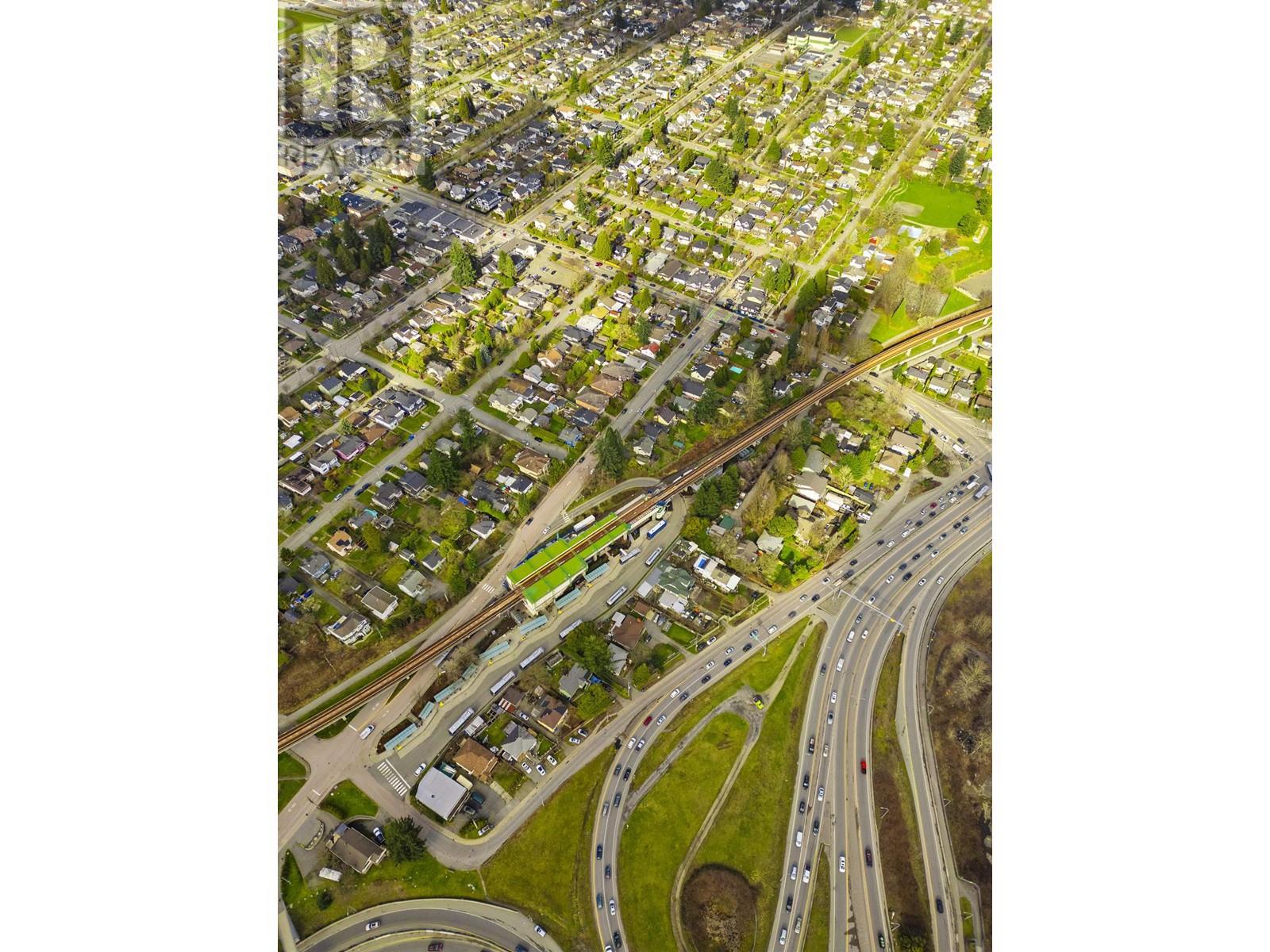 2129 Marine Way, New Westminster, British Columbia  V3M 2H2 - Photo 9 - R2859097