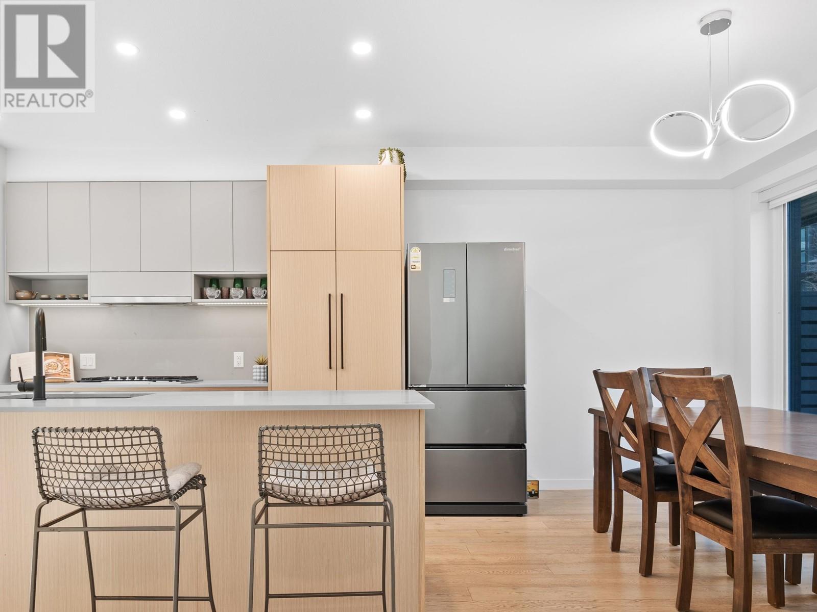 55 528 E 2nd Street, North Vancouver, British Columbia  V7L 0G8 - Photo 4 - R2861357