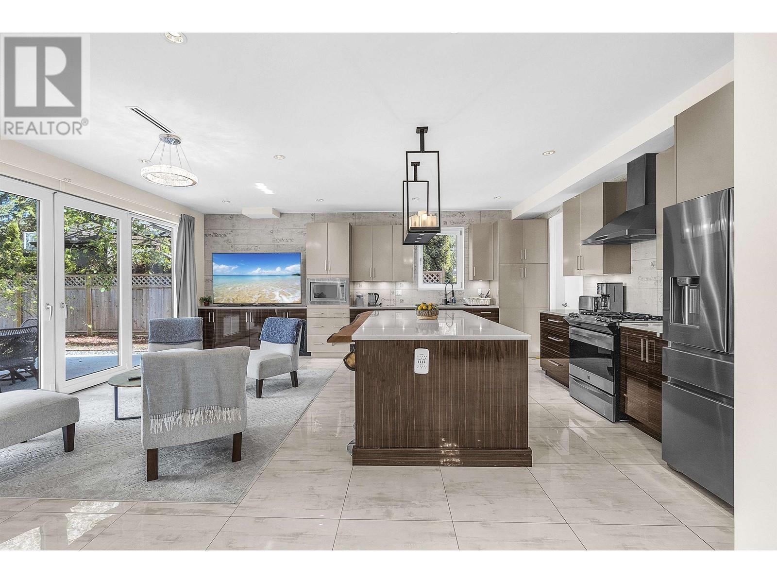 3606 Edgemont Boulevard, North Vancouver, British Columbia  V7R 2P7 - Photo 10 - R2861354