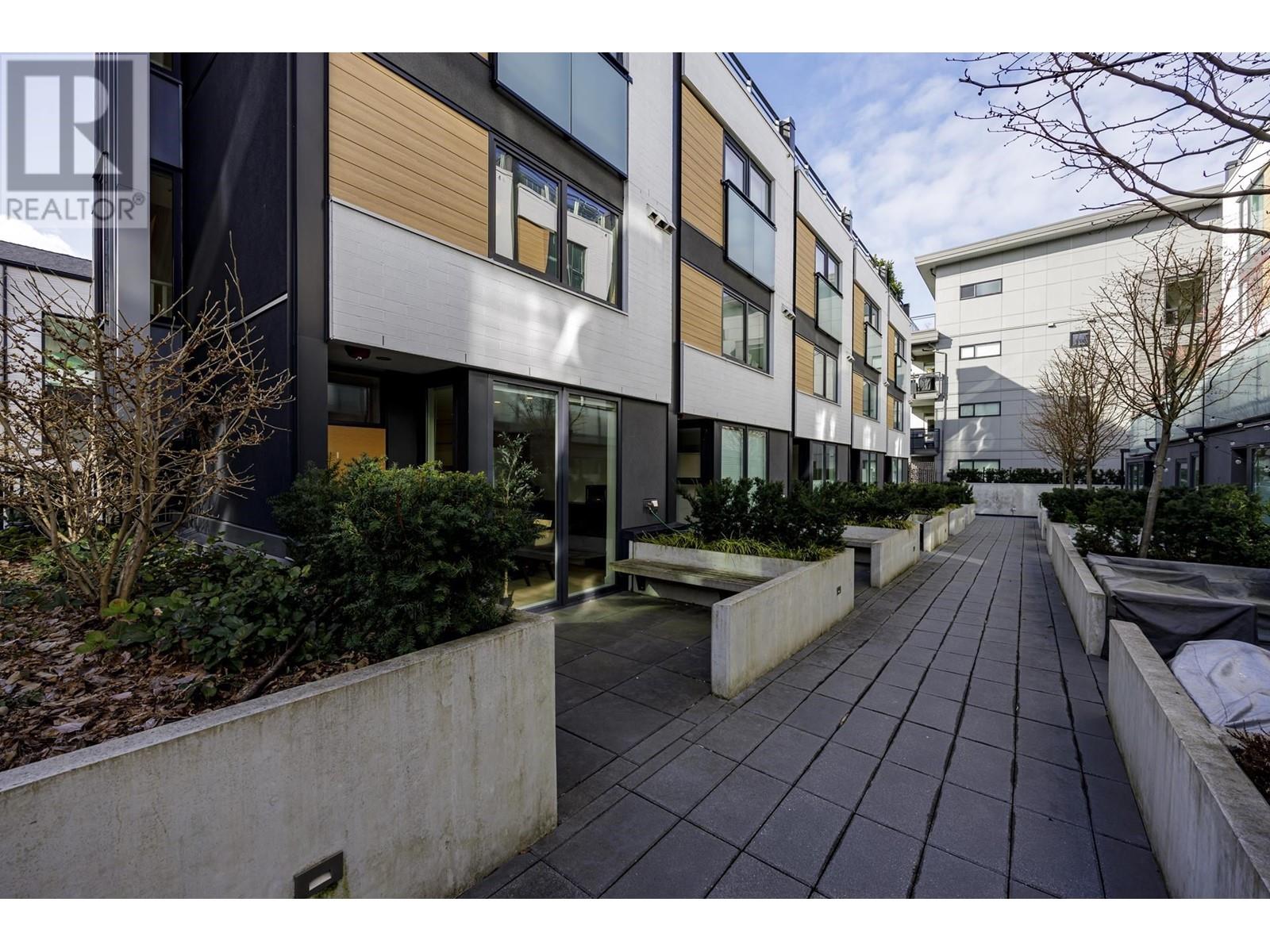 126 649 E 3rd Street, North Vancouver, British Columbia  V7L 1G6 - Photo 23 - R2861443