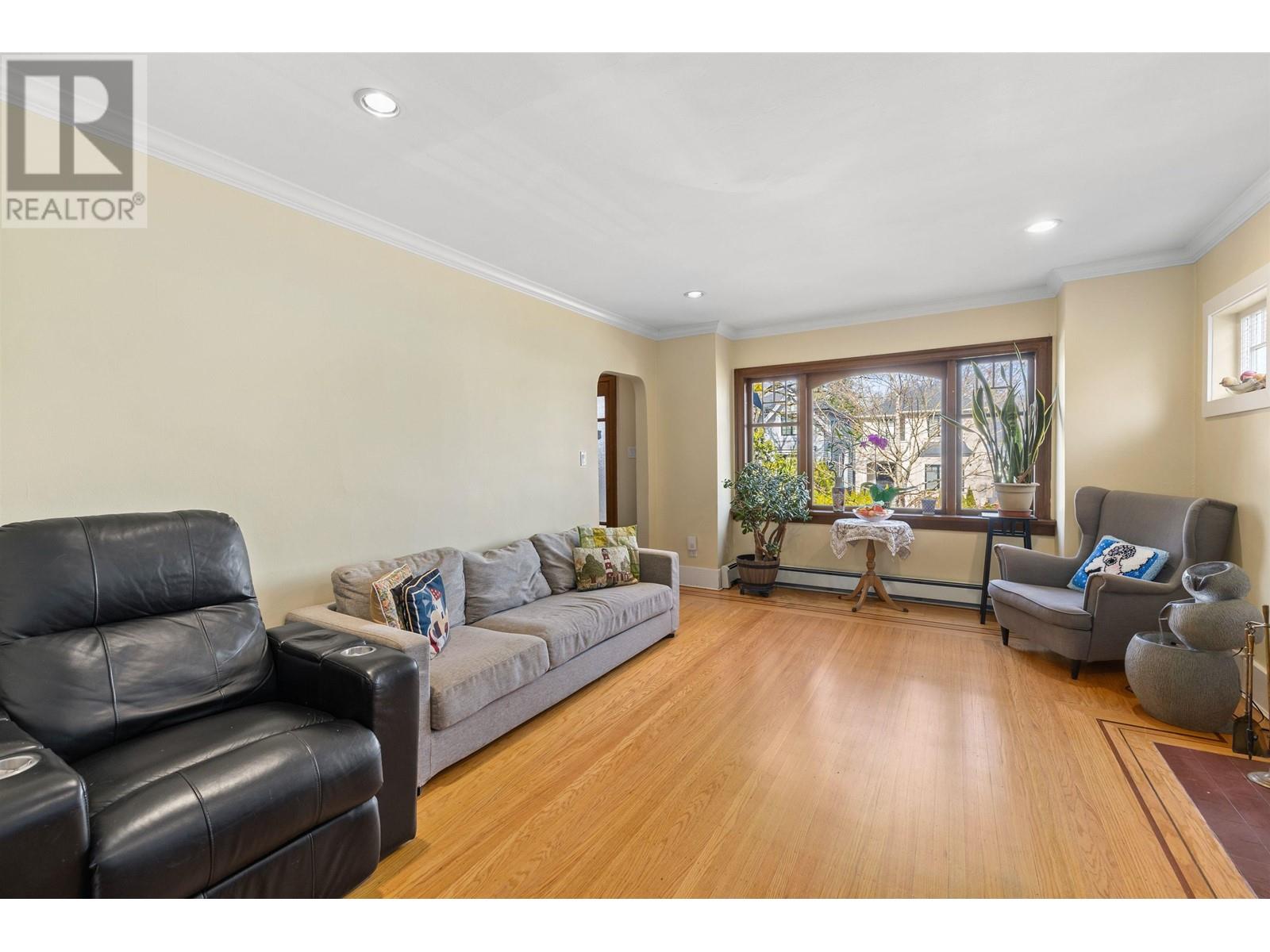 3432 W 22nd Avenue, Vancouver, British Columbia  V6S 1J2 - Photo 2 - R2861451