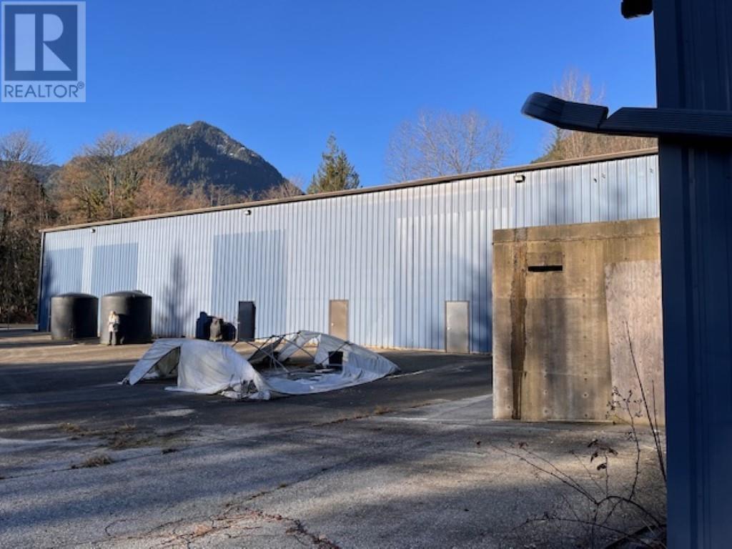 3622 Mcnair Fsr, Gibsons, British Columbia  V0N 2S0 - Photo 15 - C8058559