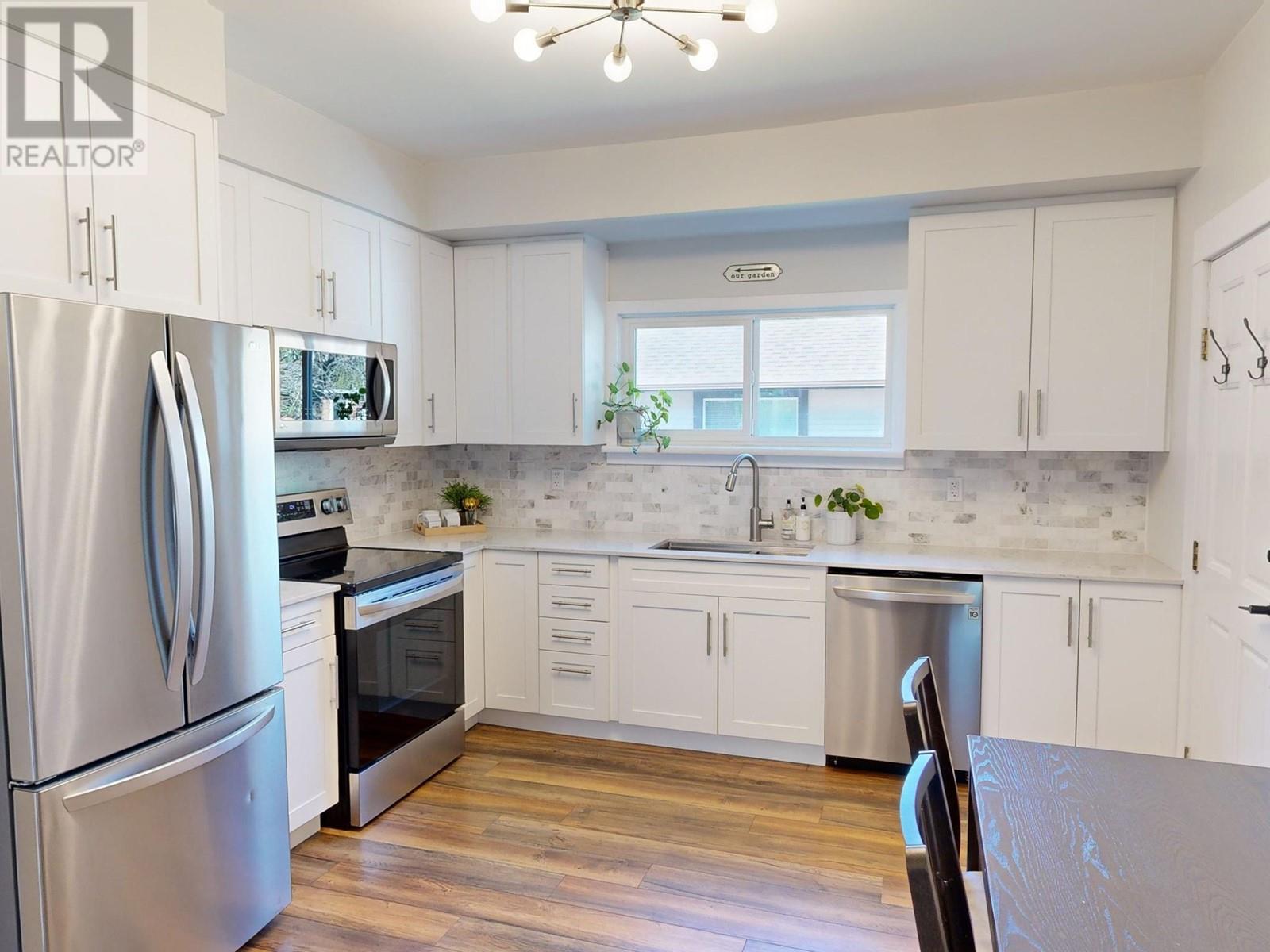 11338 Maple Crescent, Maple Ridge, British Columbia  V4W 3K2 - Photo 5 - R2861482
