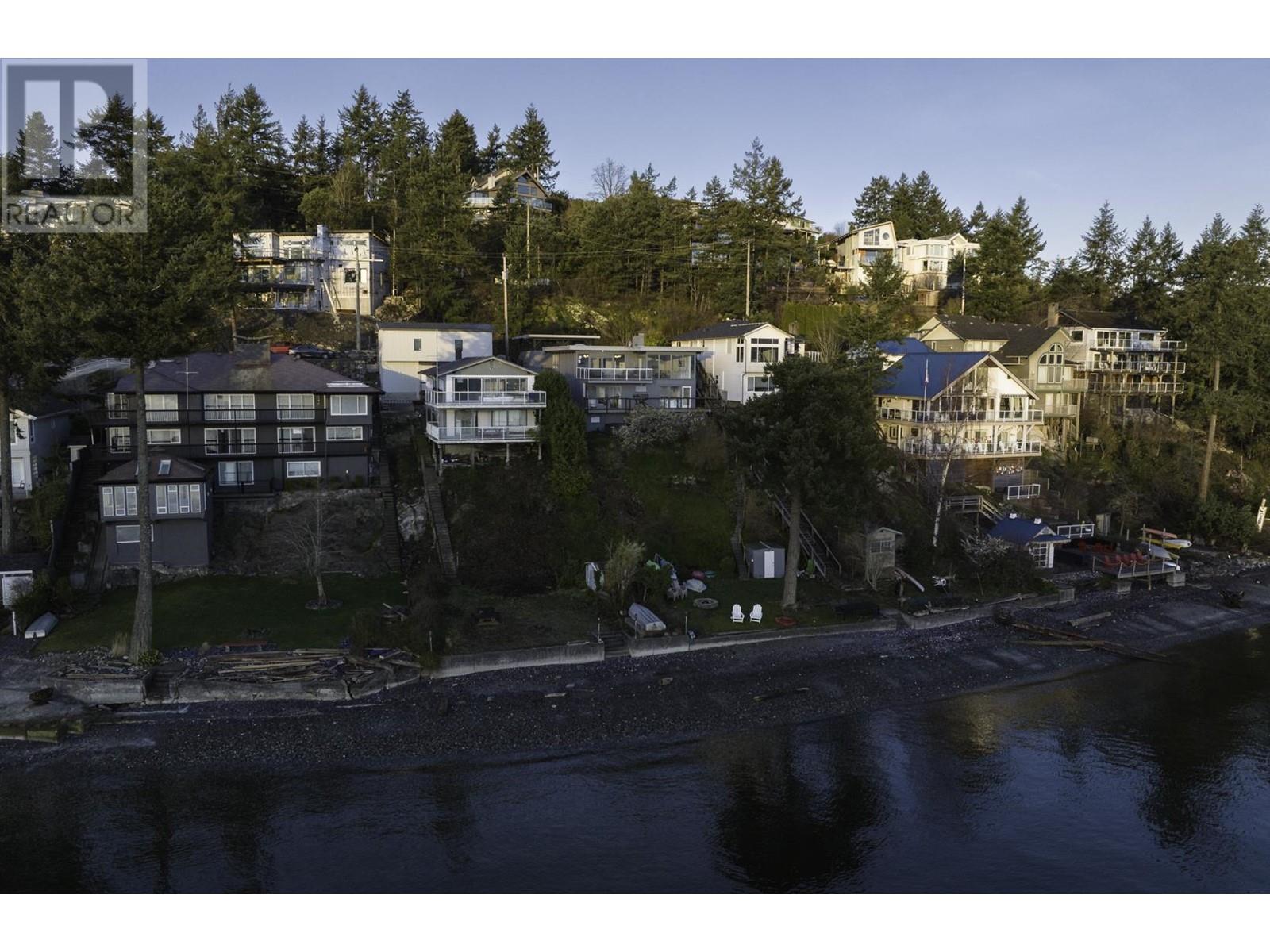 362 Avalon Drive, Gibsons, British Columbia  V0N 1V8 - Photo 34 - R2860048
