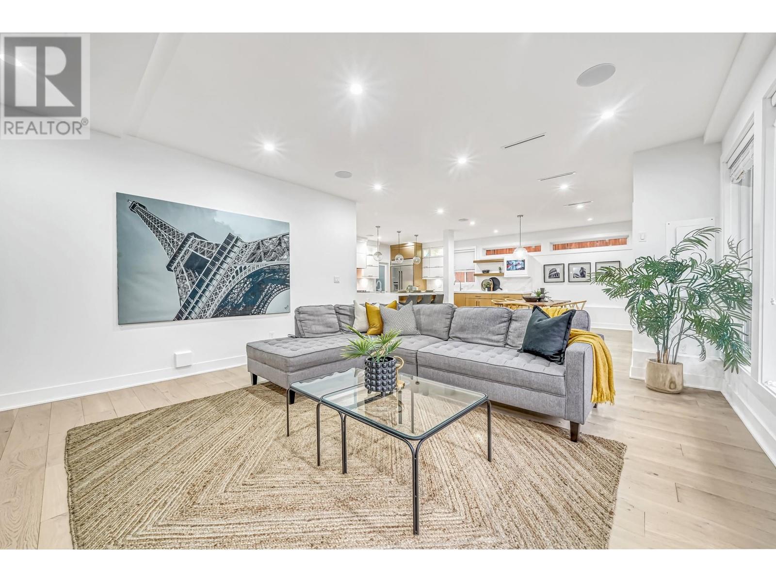 1090 Adderley Street, North Vancouver, British Columbia  V7L 1T3 - Photo 6 - R2861484