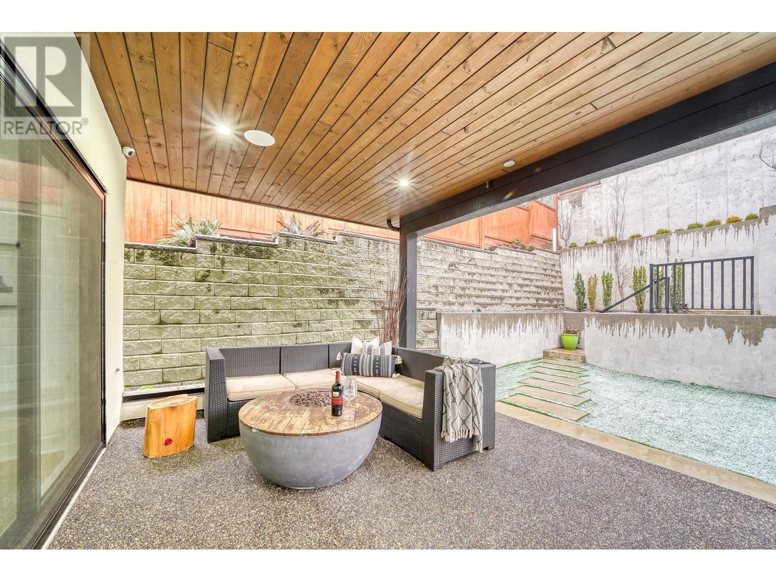 1090 Adderley Street, North Vancouver, British Columbia  V7L 1T3 - Photo 14 - R2861484