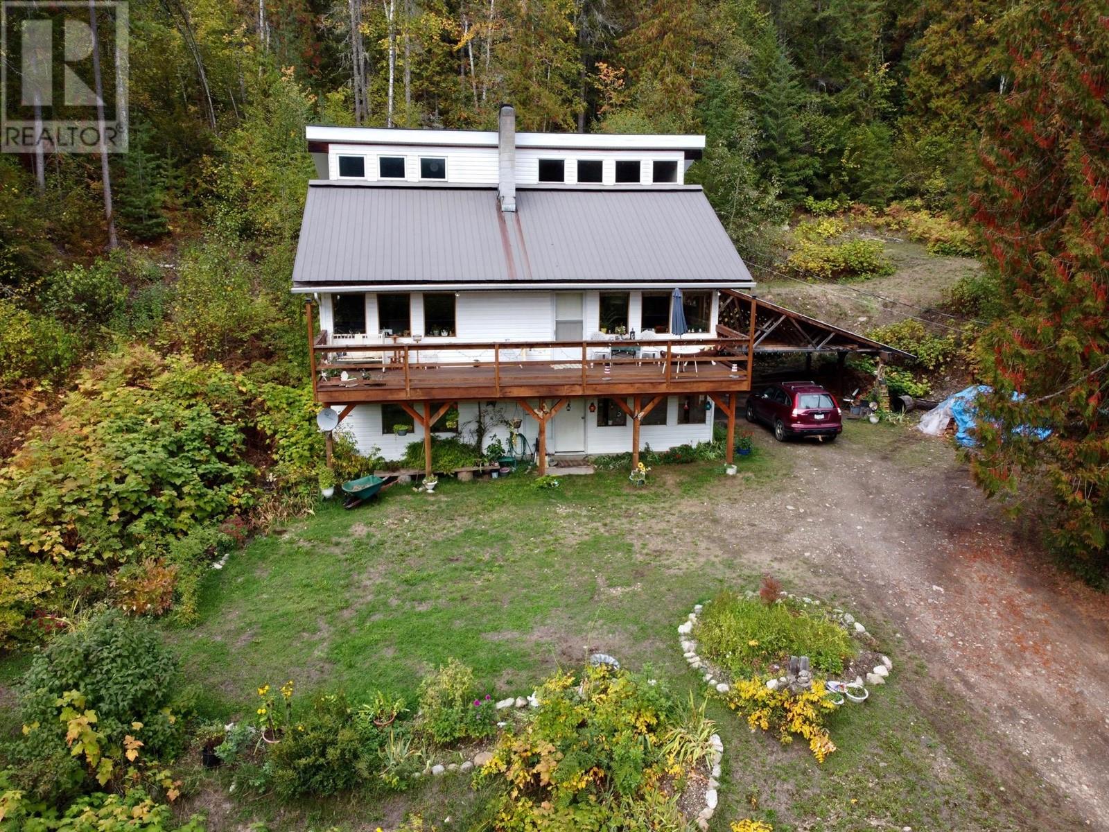 2373 Mabel Lake Road, Enderby, British Columbia  V0E 1V5 - Photo 1 - 10307441
