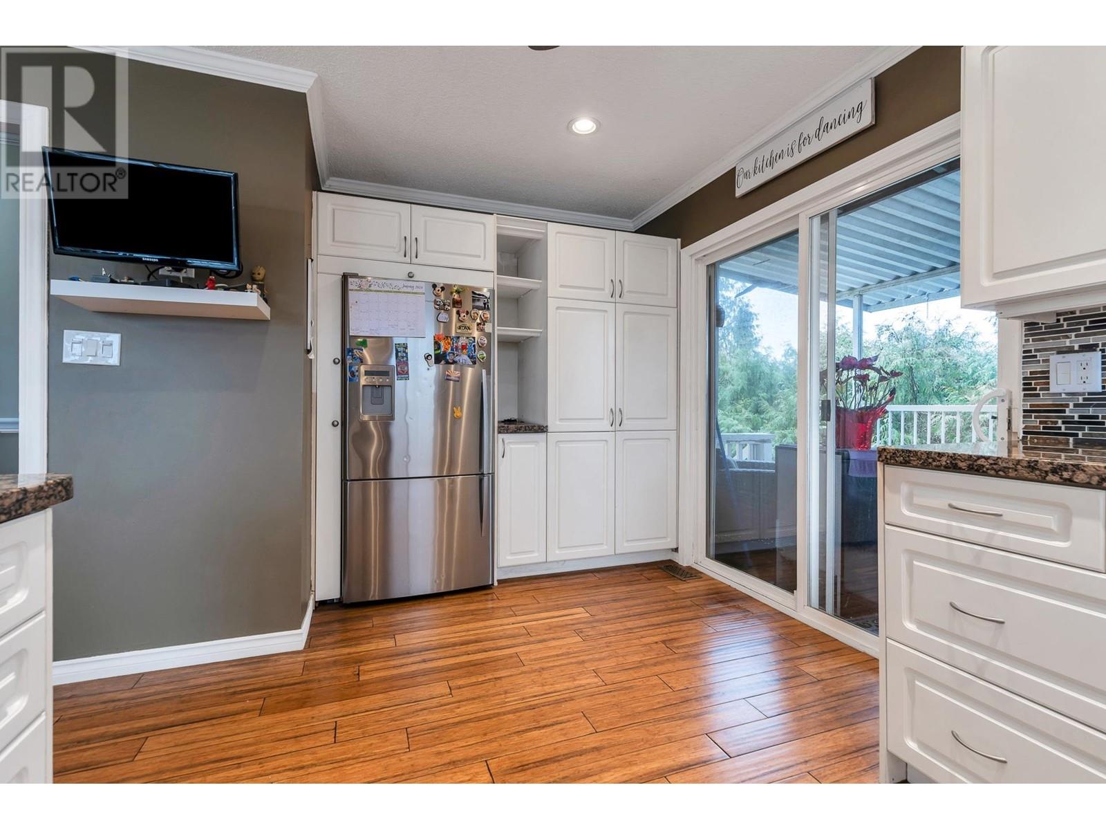 22756 Reid Avenue, Maple Ridge, British Columbia  V2X 4G8 - Photo 12 - R2861498