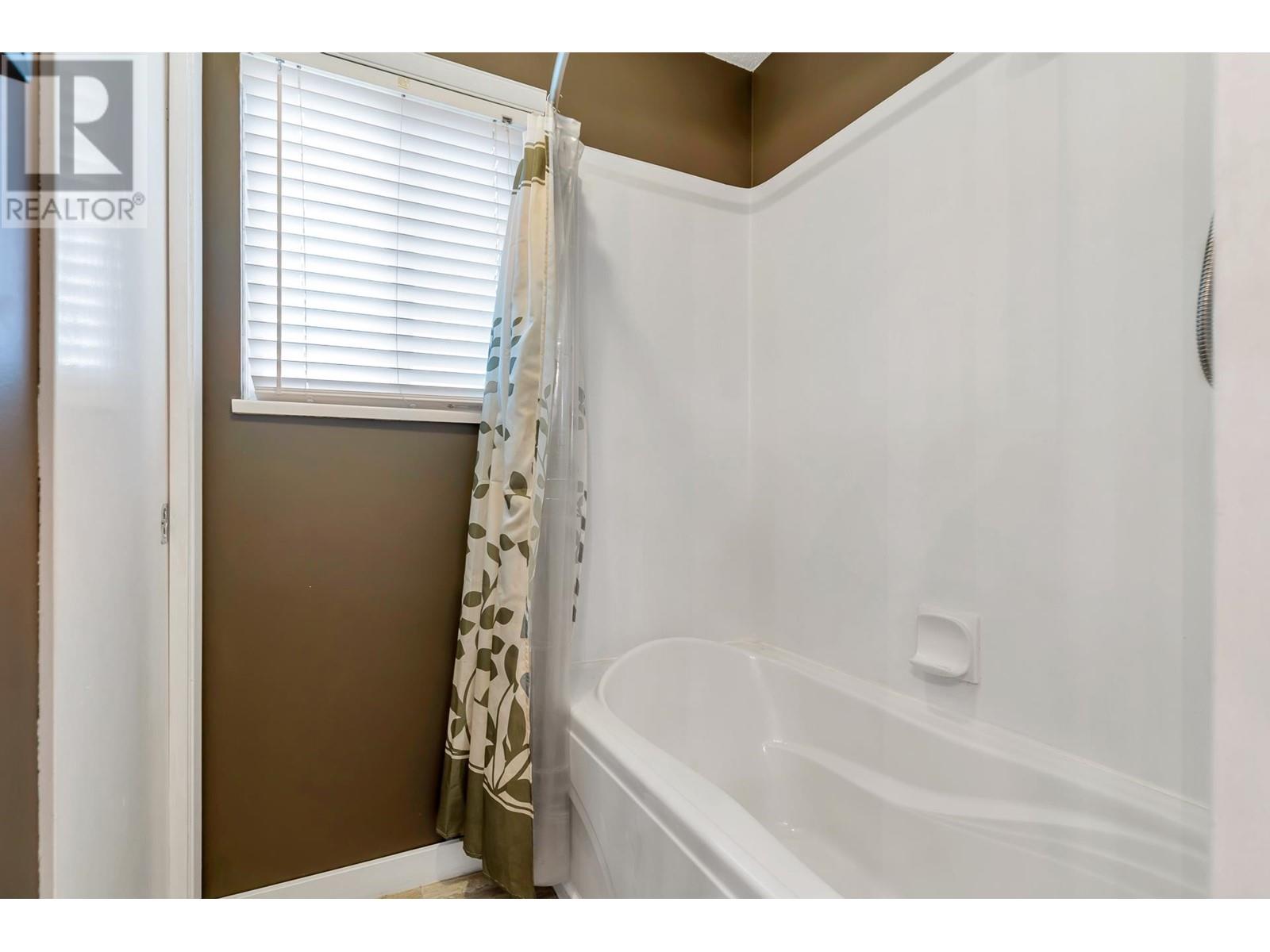 22756 Reid Avenue, Maple Ridge, British Columbia  V2X 4G8 - Photo 18 - R2861498