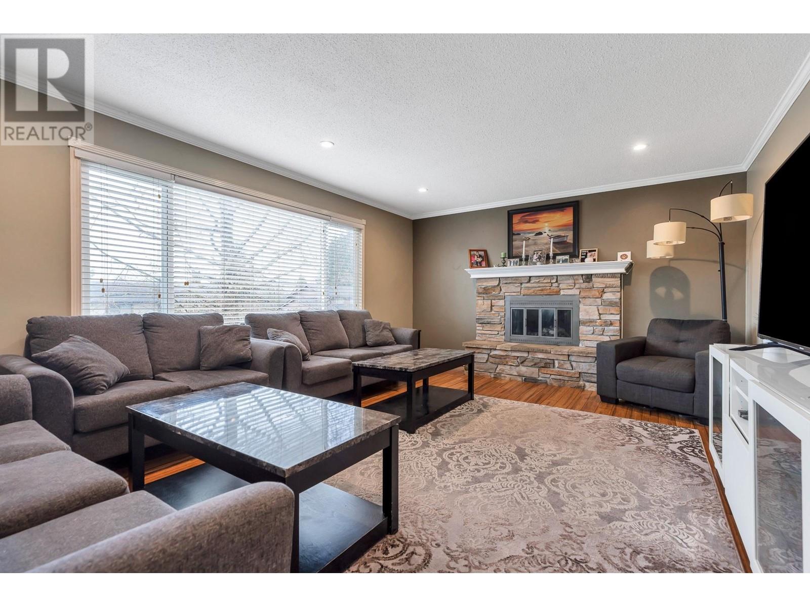 22756 Reid Avenue, Maple Ridge, British Columbia  V2X 4G8 - Photo 3 - R2861498