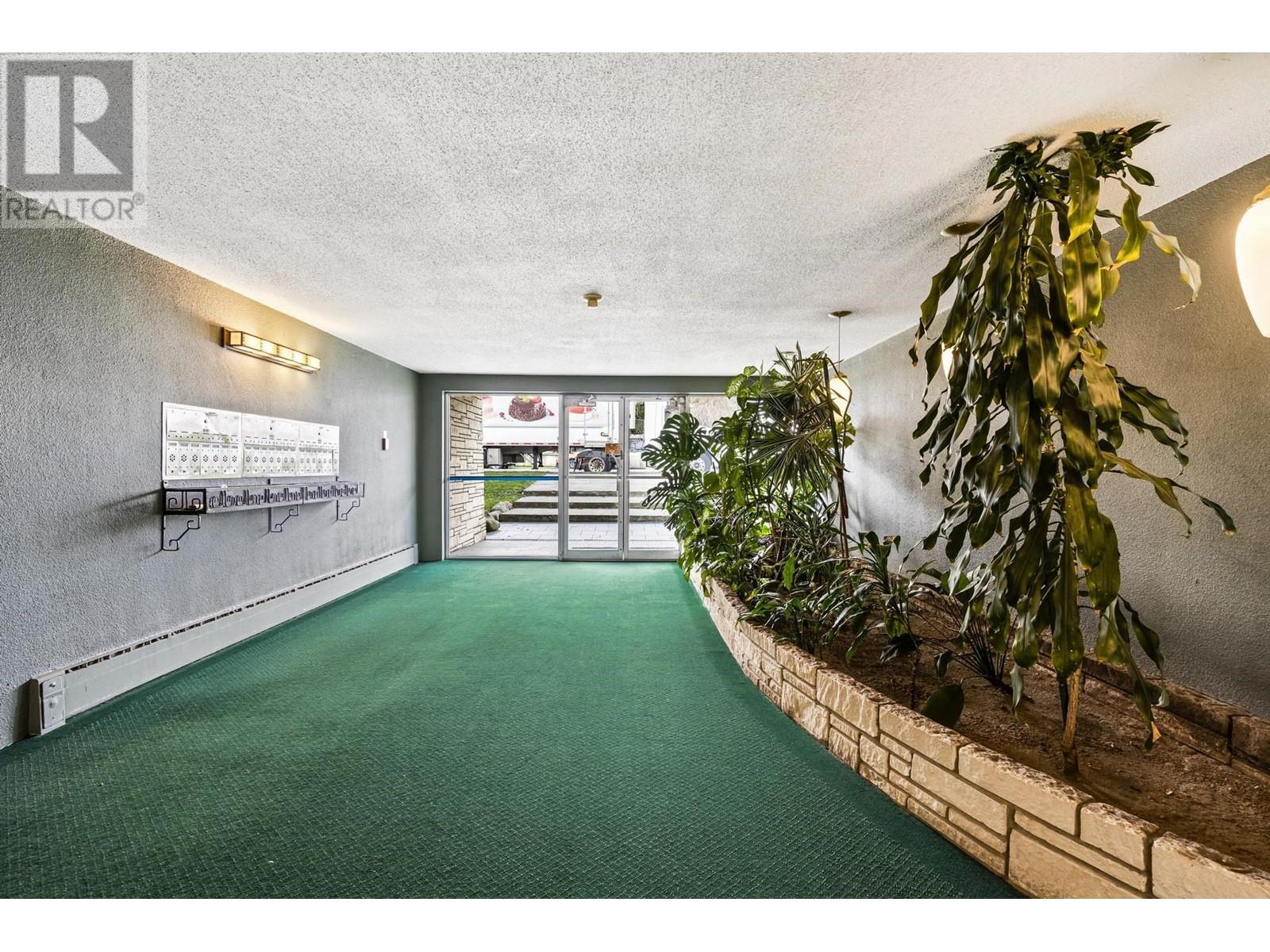 201 1350 W 70th Avenue, Vancouver, British Columbia  V6P 2Y8 - Photo 6 - R2861388