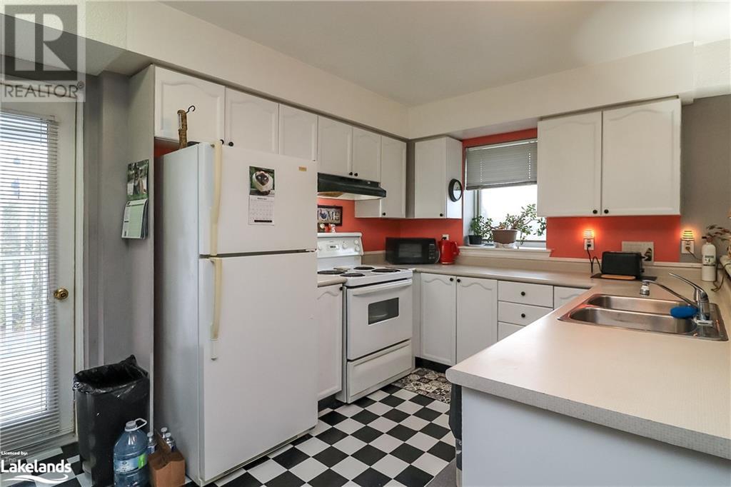 10 Mulligan Lane Unit# 3, Wasaga Beach, Ontario  L9Z 1C4 - Photo 12 - 40557179
