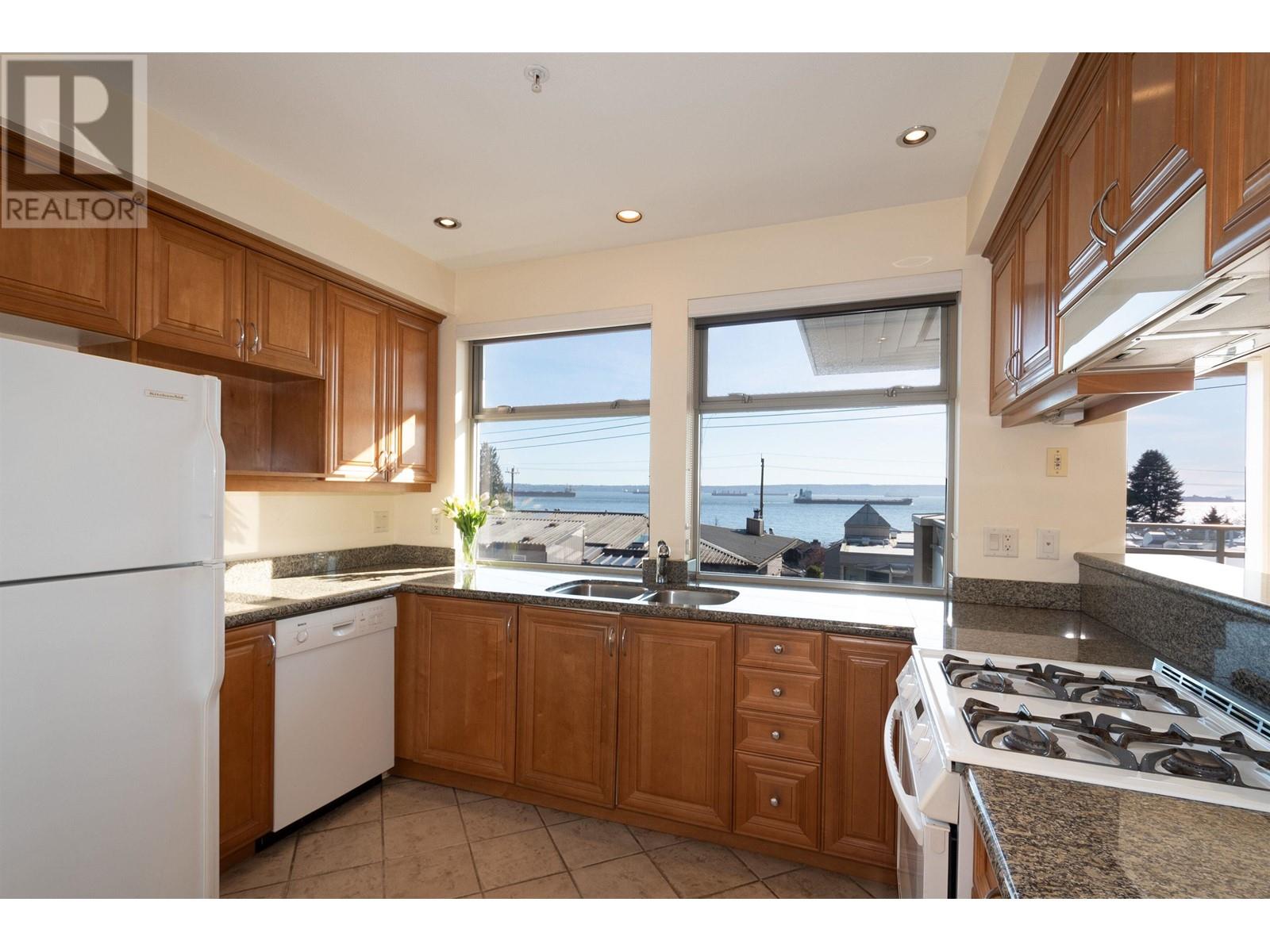 203 2418 Marine Drive, West Vancouver, British Columbia  V7V 1L1 - Photo 12 - R2861525