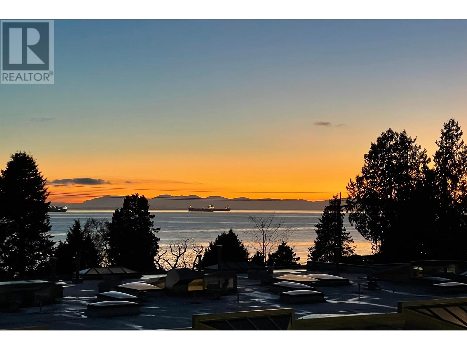 203 2418 Marine Drive, West Vancouver, British Columbia  V7V 1L1 - Photo 10 - R2861525