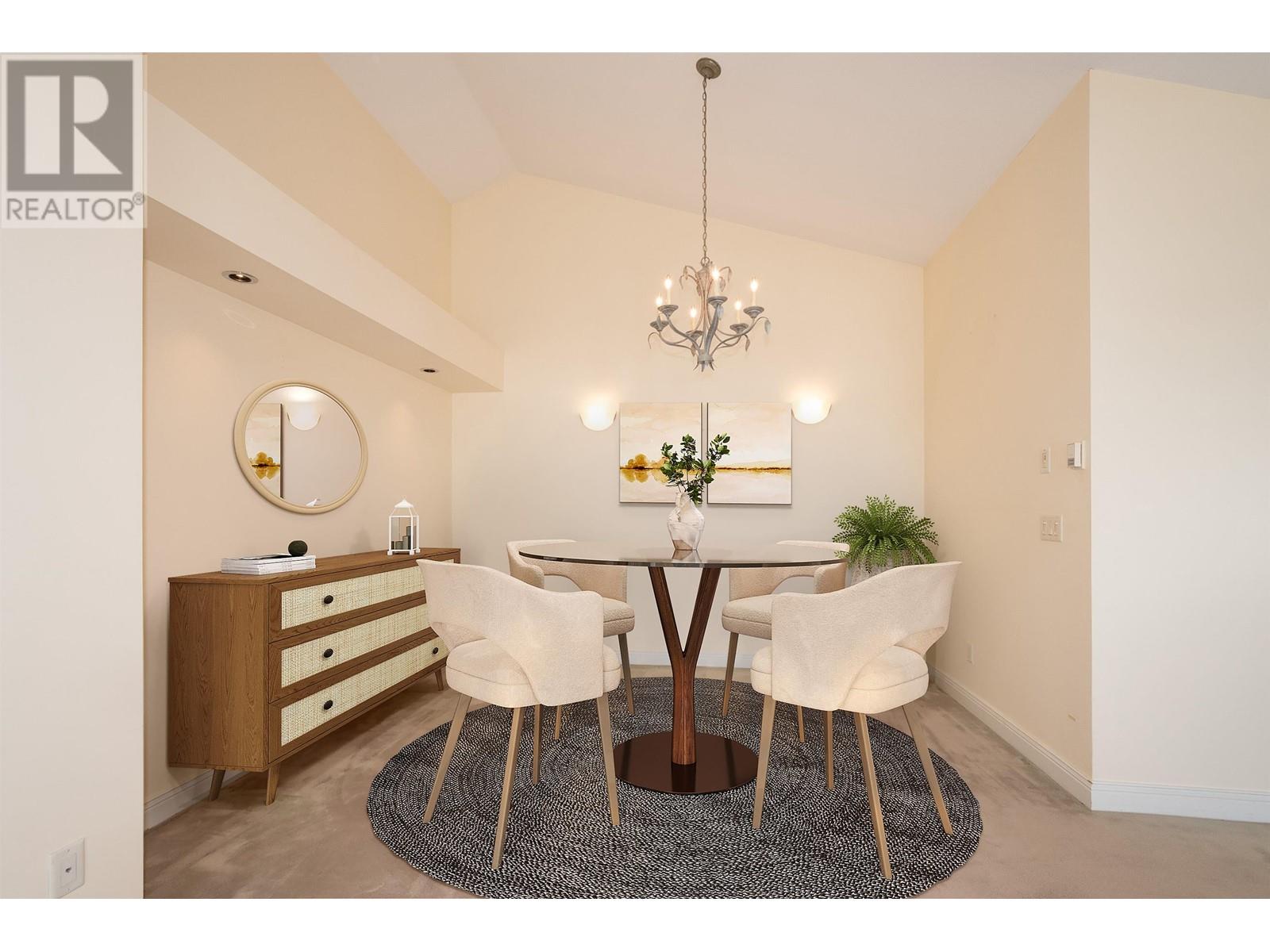 203 2418 Marine Drive, West Vancouver, British Columbia  V7V 1L1 - Photo 3 - R2861525