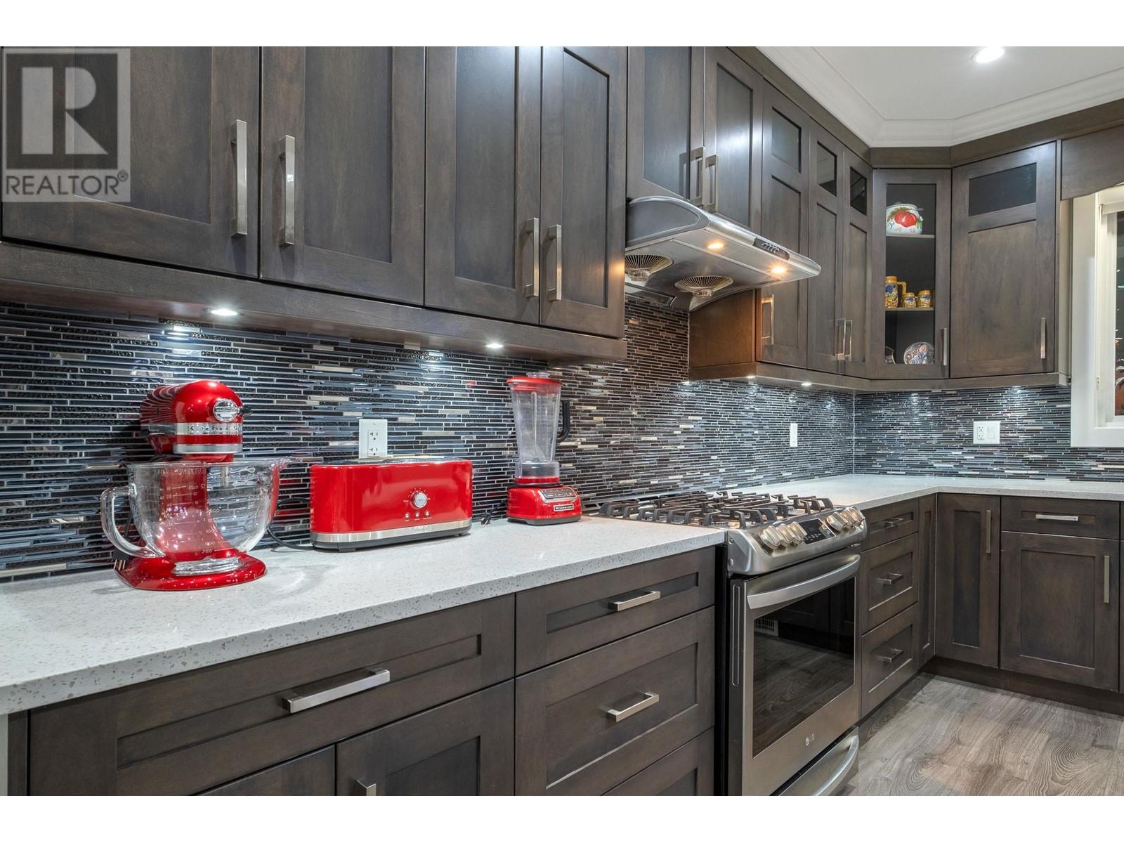 10158 Jackson Road, Maple Ridge, British Columbia  V2W 0H1 - Photo 14 - R2861546