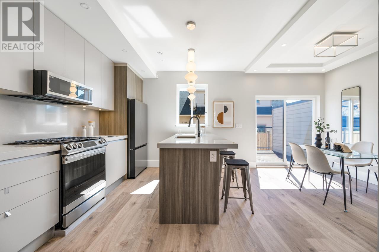 2394 E 38th Avenue, Vancouver, British Columbia  V7M 1C5 - Photo 3 - R2861641