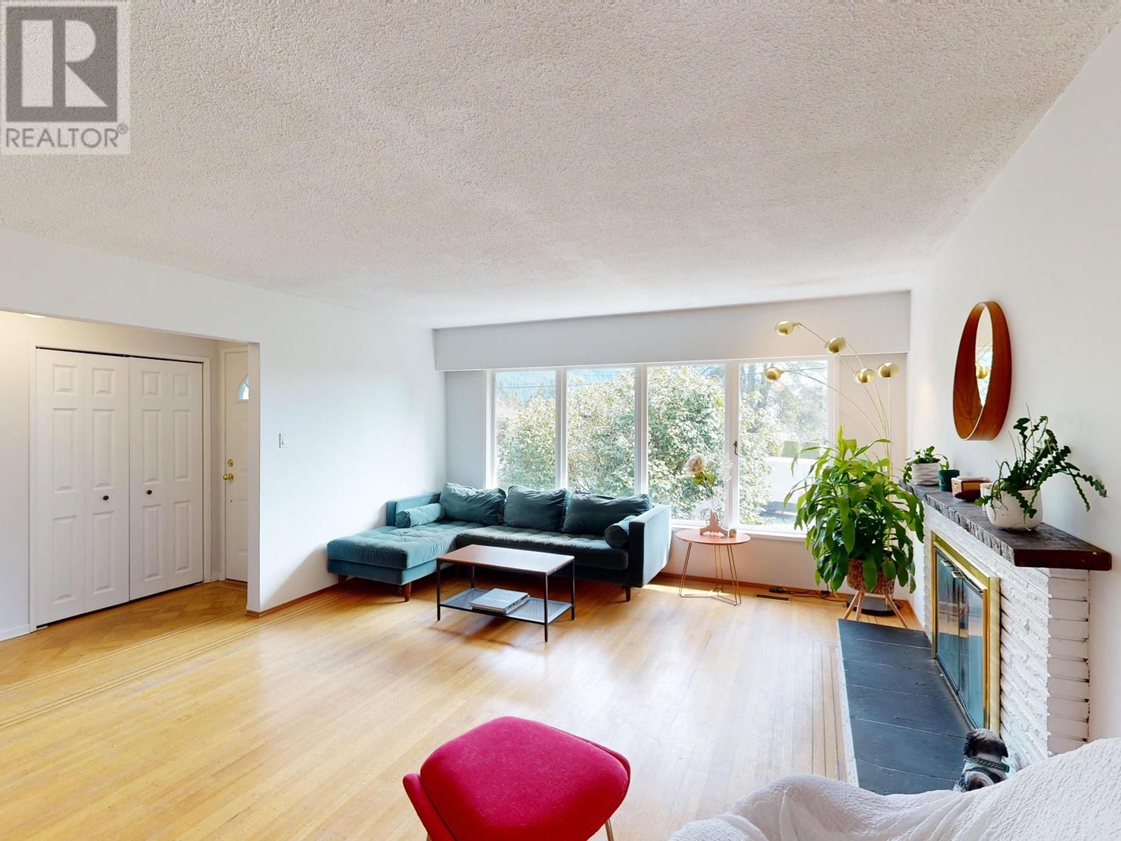 74 Desswood Place, West Vancouver, British Columbia  V7S 1B9 - Photo 16 - R2861598