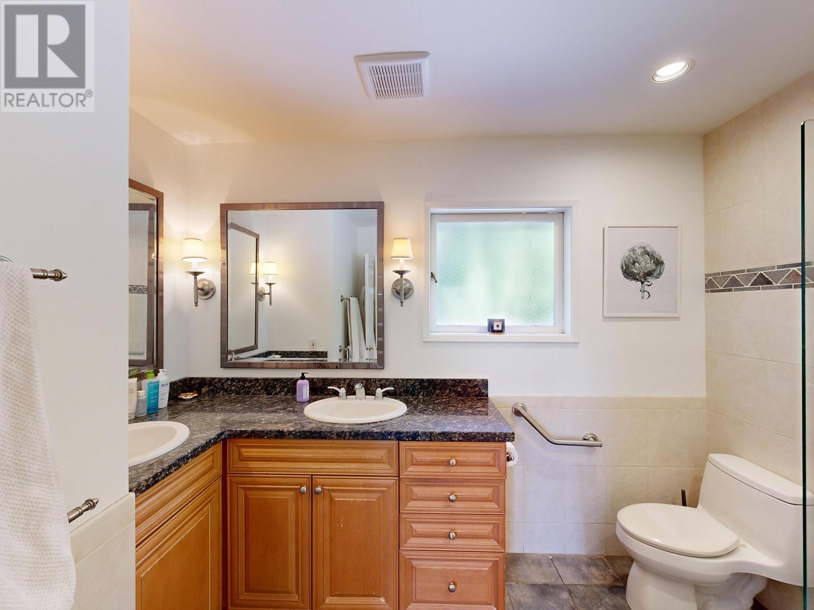 74 Desswood Place, West Vancouver, British Columbia  V7S 1B9 - Photo 23 - R2861598