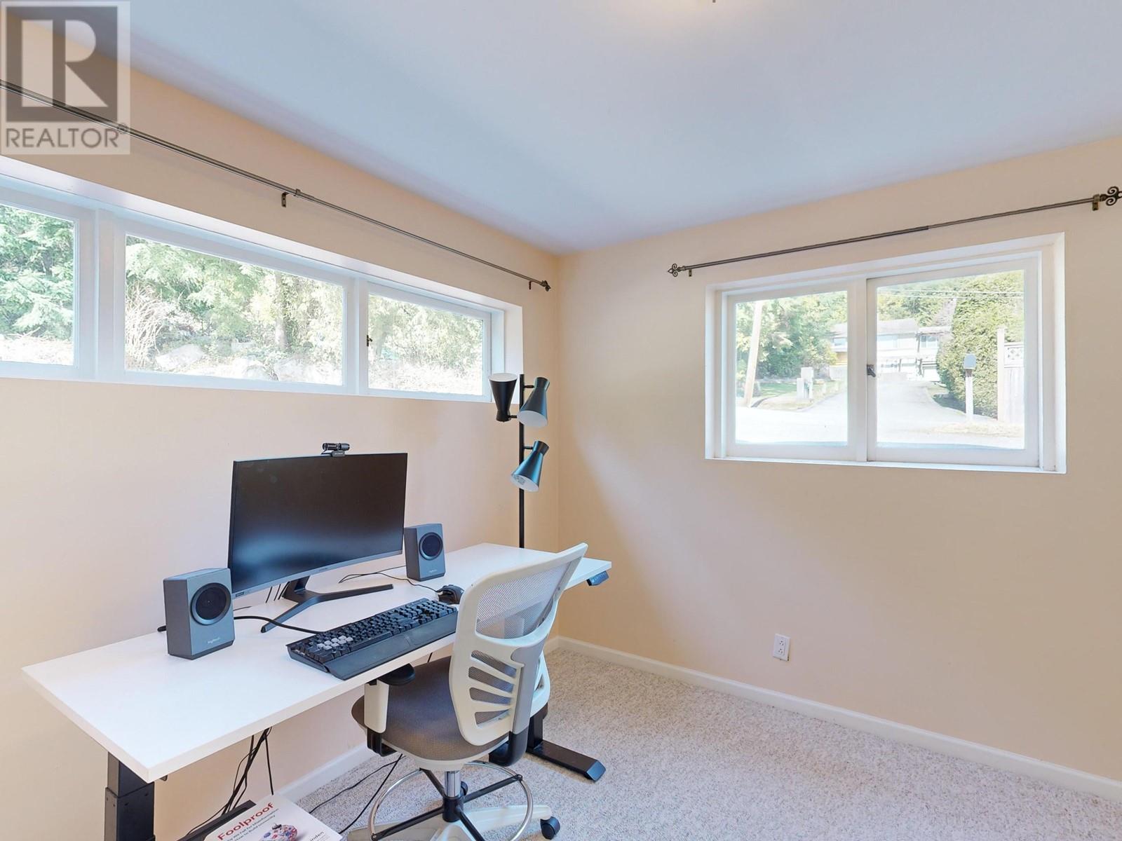 74 Desswood Place, West Vancouver, British Columbia  V7S 1B9 - Photo 27 - R2861598