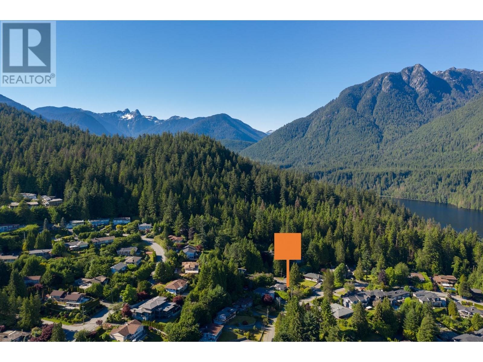 74 Desswood Place, West Vancouver, British Columbia  V7S 1B9 - Photo 30 - R2861598