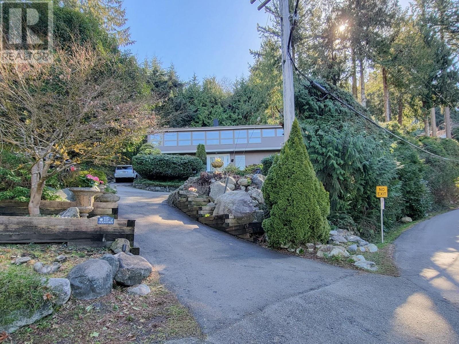 15 Oceanview Road, West Vancouver, British Columbia  V0N 2E0 - Photo 4 - R2861656