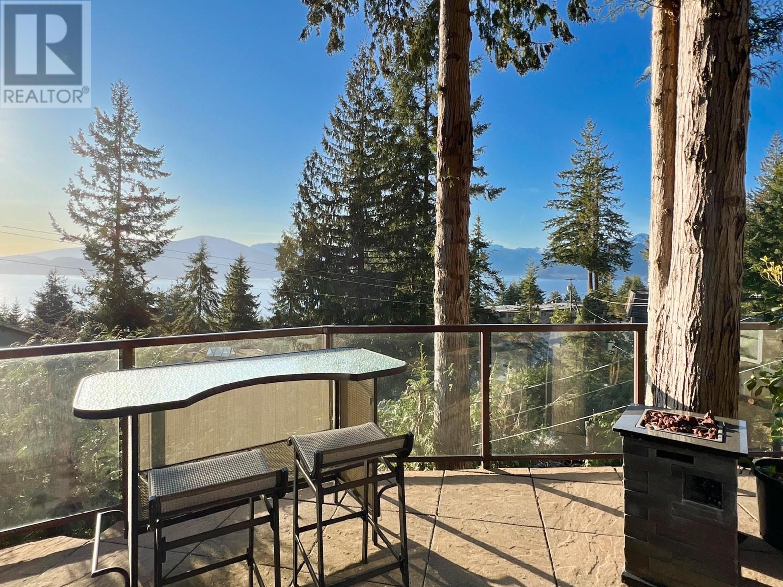15 Oceanview Road, West Vancouver, British Columbia  V0N 2E0 - Photo 8 - R2861656