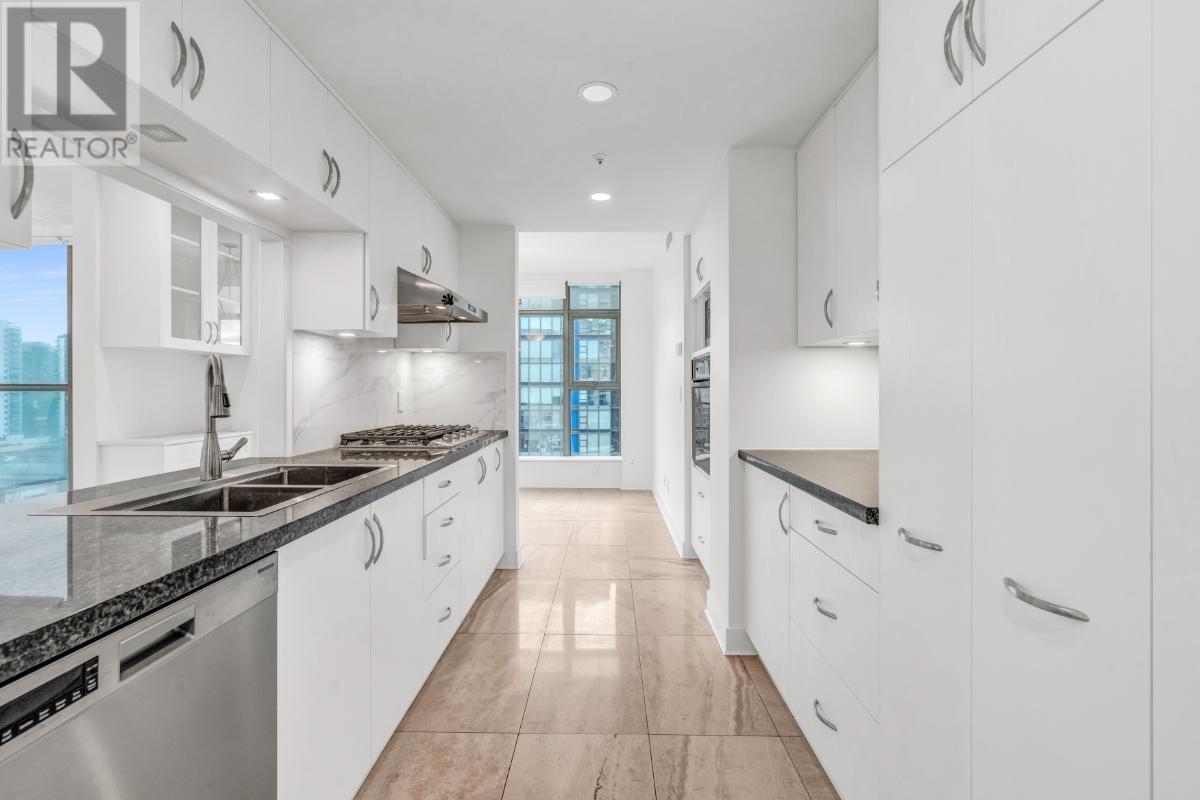 1603 1710 Bayshore Drive, Vancouver, British Columbia  V6G 3G4 - Photo 1 - R2861210