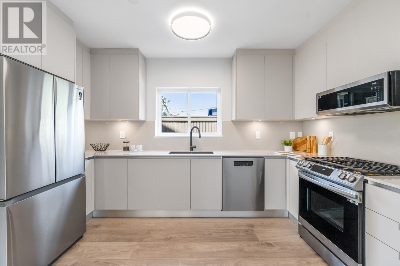 2396 E 38th Street, Vancouver, British Columbia  V7M 1C5 - Photo 4 - R2861657