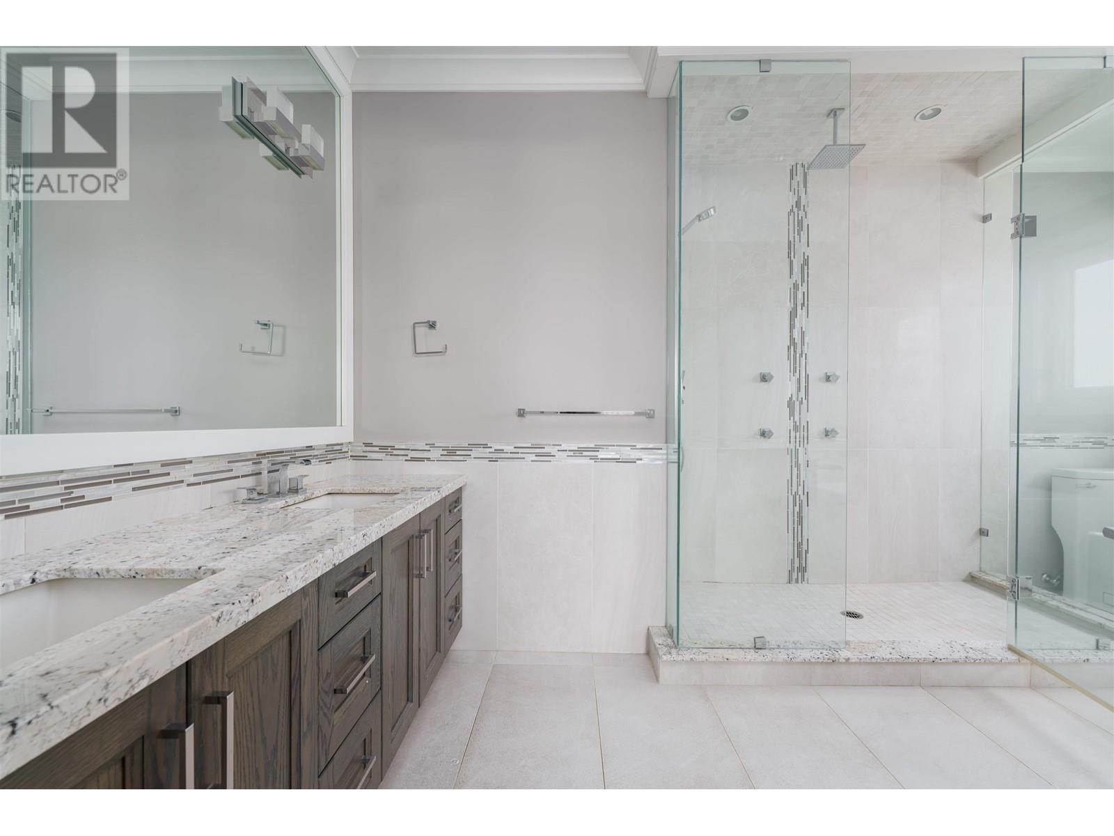 6257 Dickens Street, Burnaby, British Columbia  V5H 1W6 - Photo 22 - R2861677