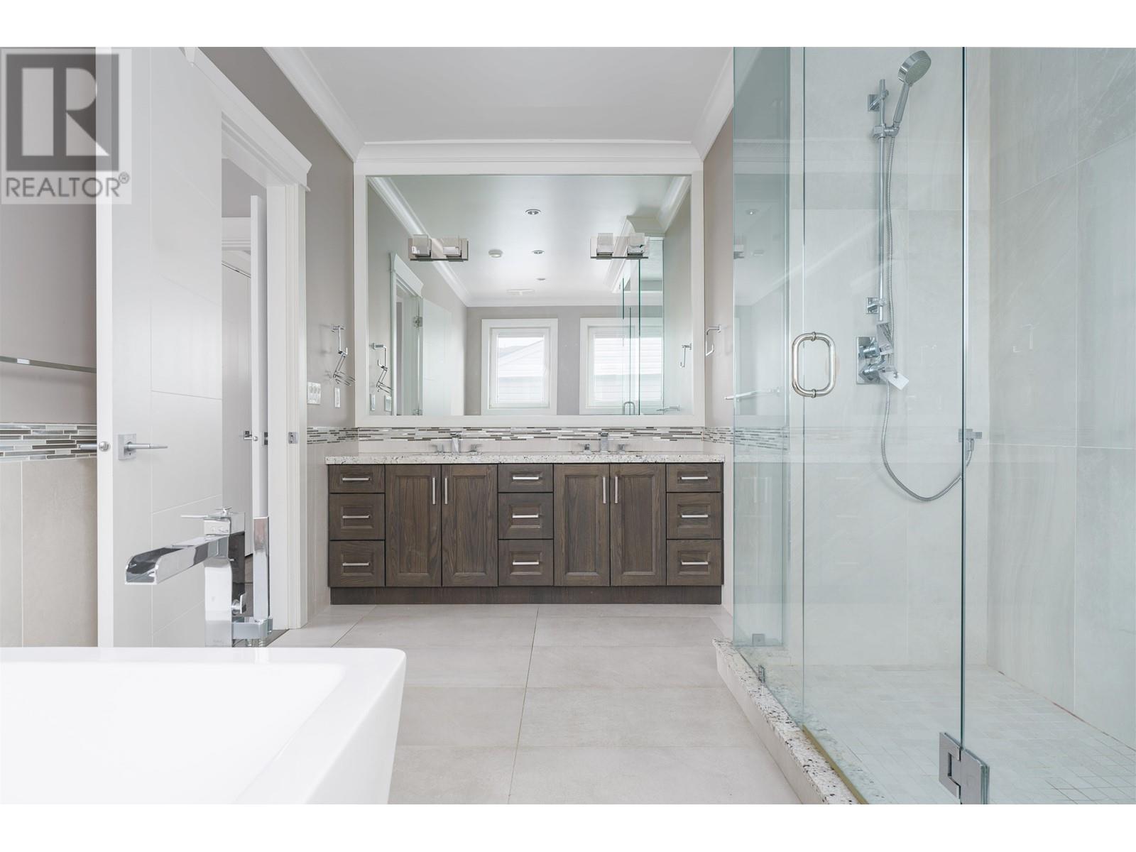 6257 Dickens Street, Burnaby, British Columbia  V5H 1W6 - Photo 24 - R2861677