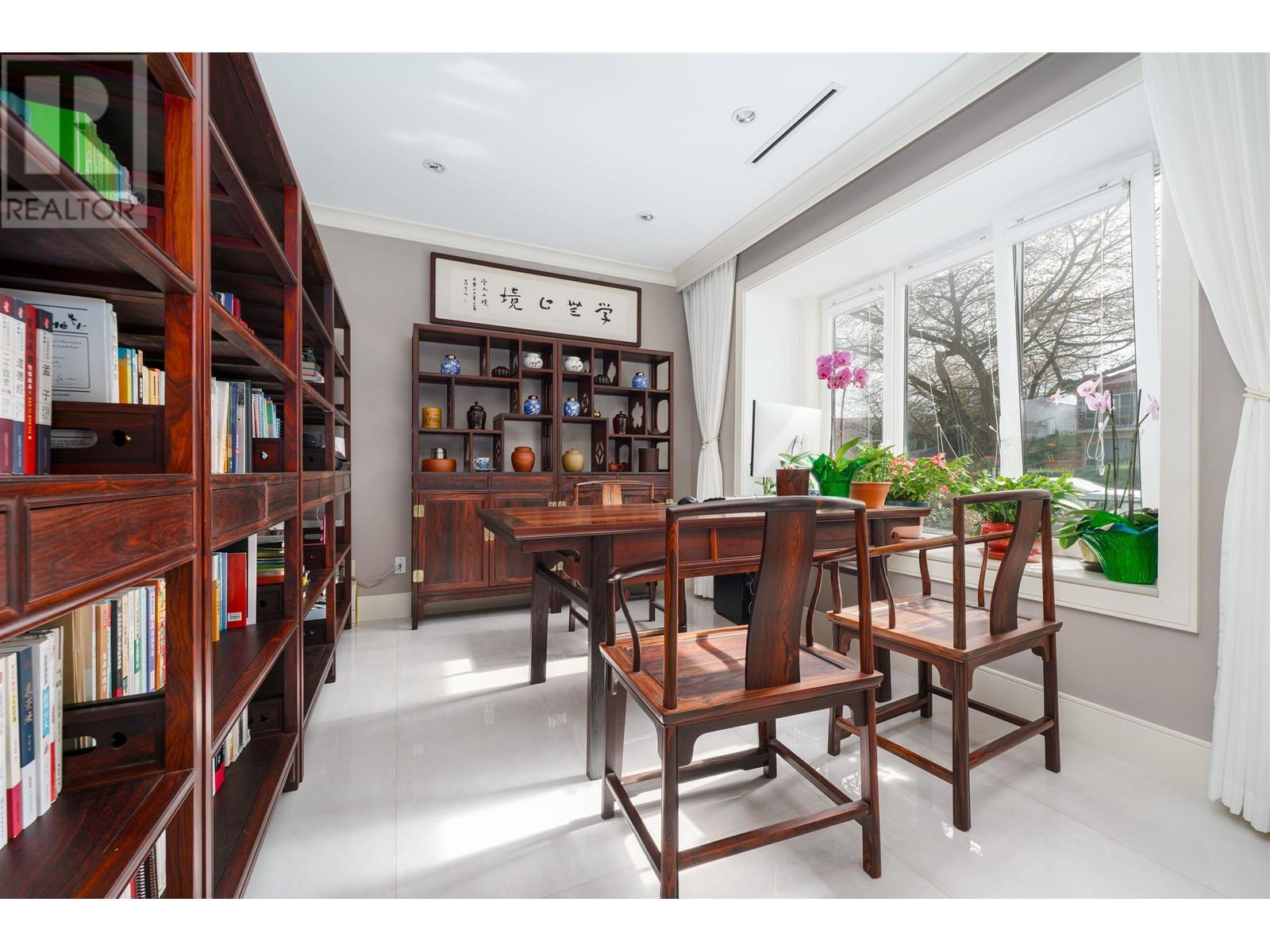 6257 Dickens Street, Burnaby, British Columbia  V5H 1W6 - Photo 3 - R2861677