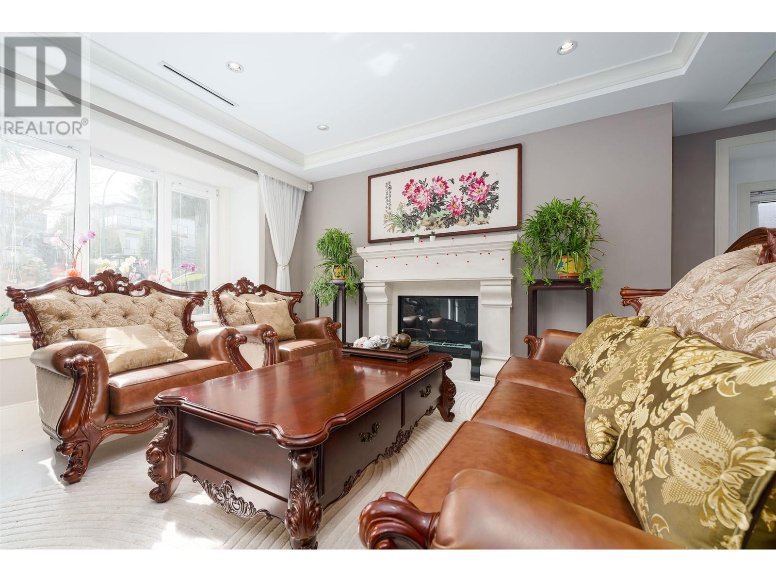 6257 Dickens Street, Burnaby, British Columbia  V5H 1W6 - Photo 4 - R2861677