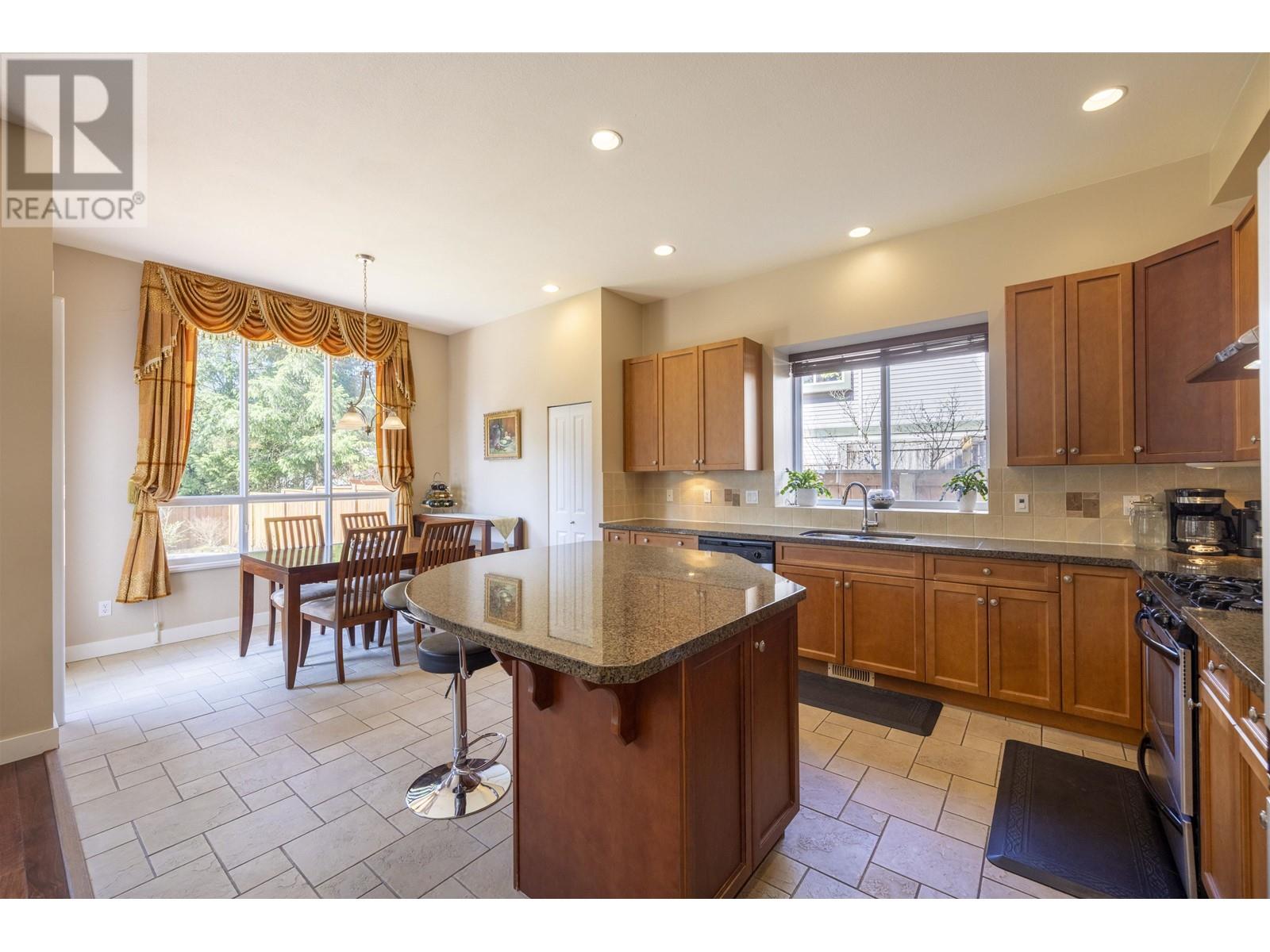 47 Cliffwood Drive, Port Moody, British Columbia  V3H 5J8 - Photo 13 - R2861707