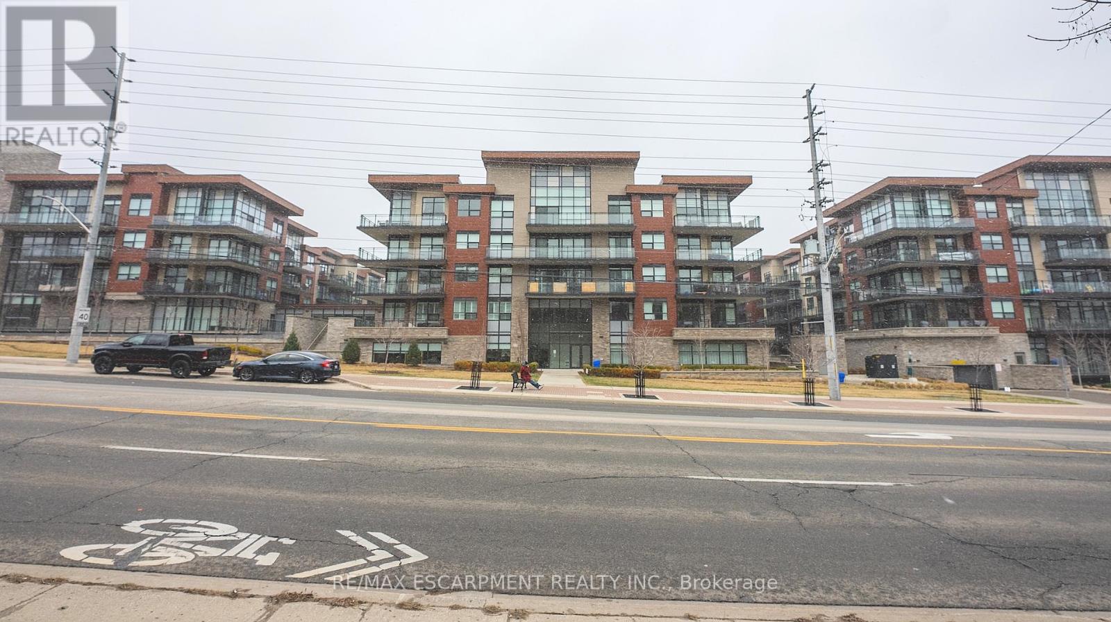 #261 -1575 Lakeshore Rd W, Mississauga, Ontario  L5J 0B1 - Photo 2 - W8160424