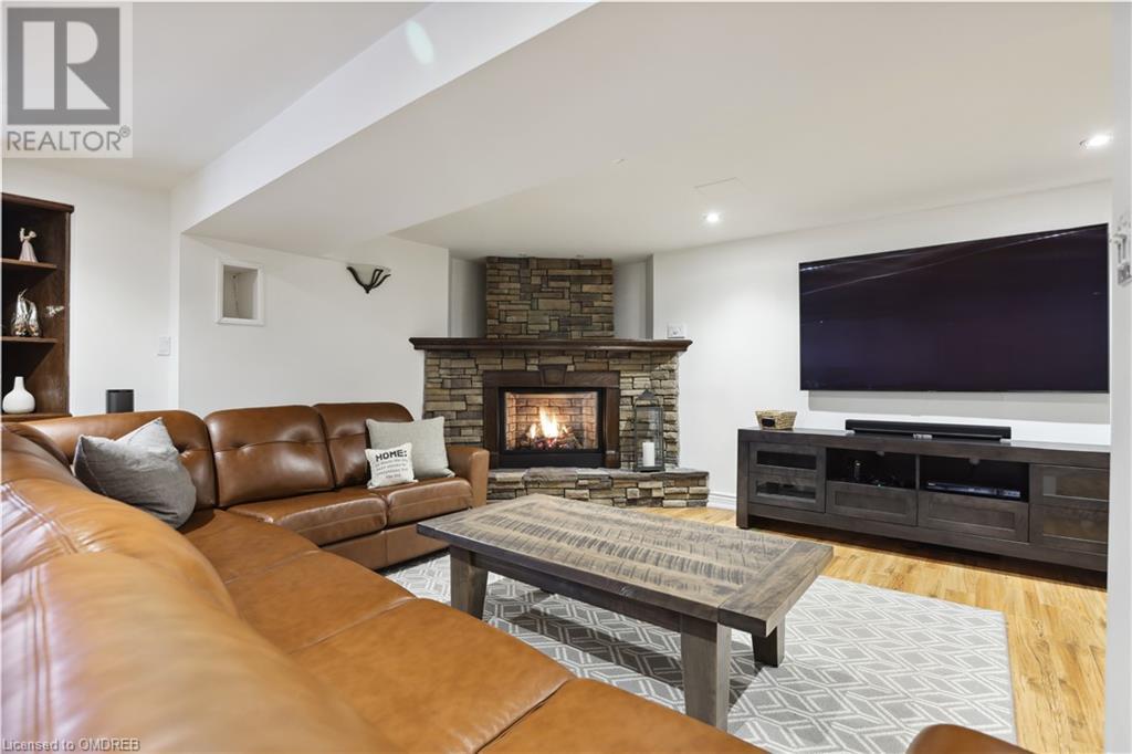 174 Tawny Crescent, Oakville, Ontario  L6L 6T4 - Photo 32 - 40556139