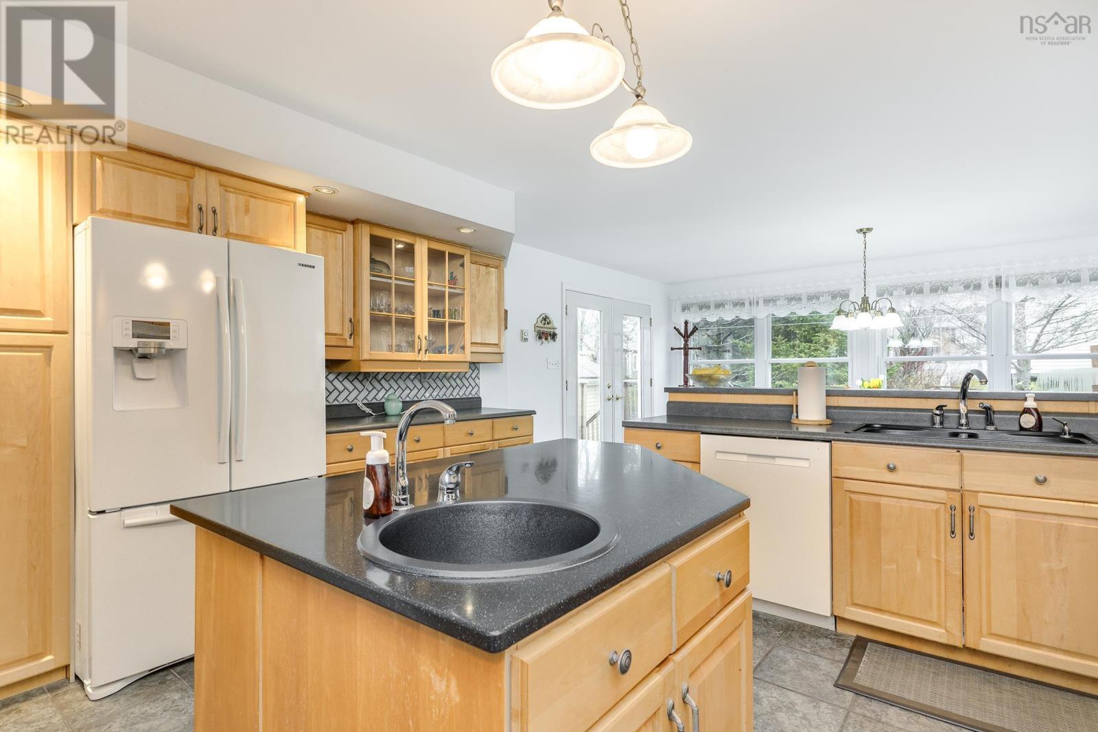 104 Hampton Green, Cole Harbour, Nova Scotia  B2V 1M1 - Photo 16 - 202404953