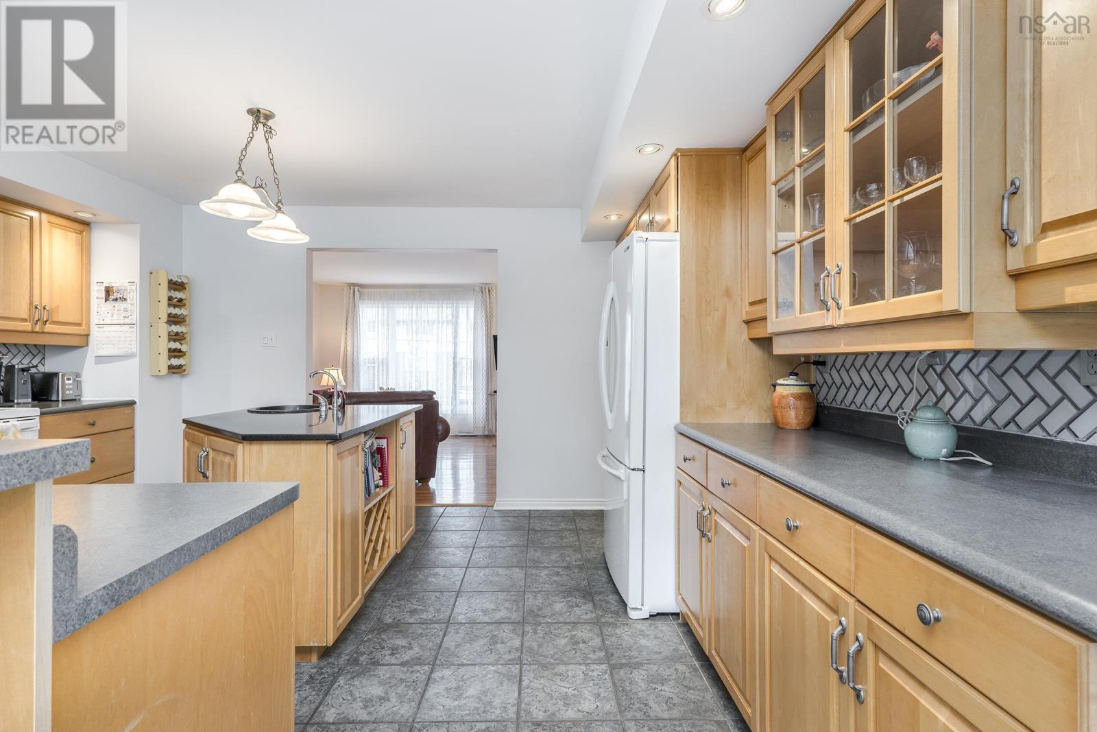 104 Hampton Green, Cole Harbour, Nova Scotia  B2V 1M1 - Photo 17 - 202404953
