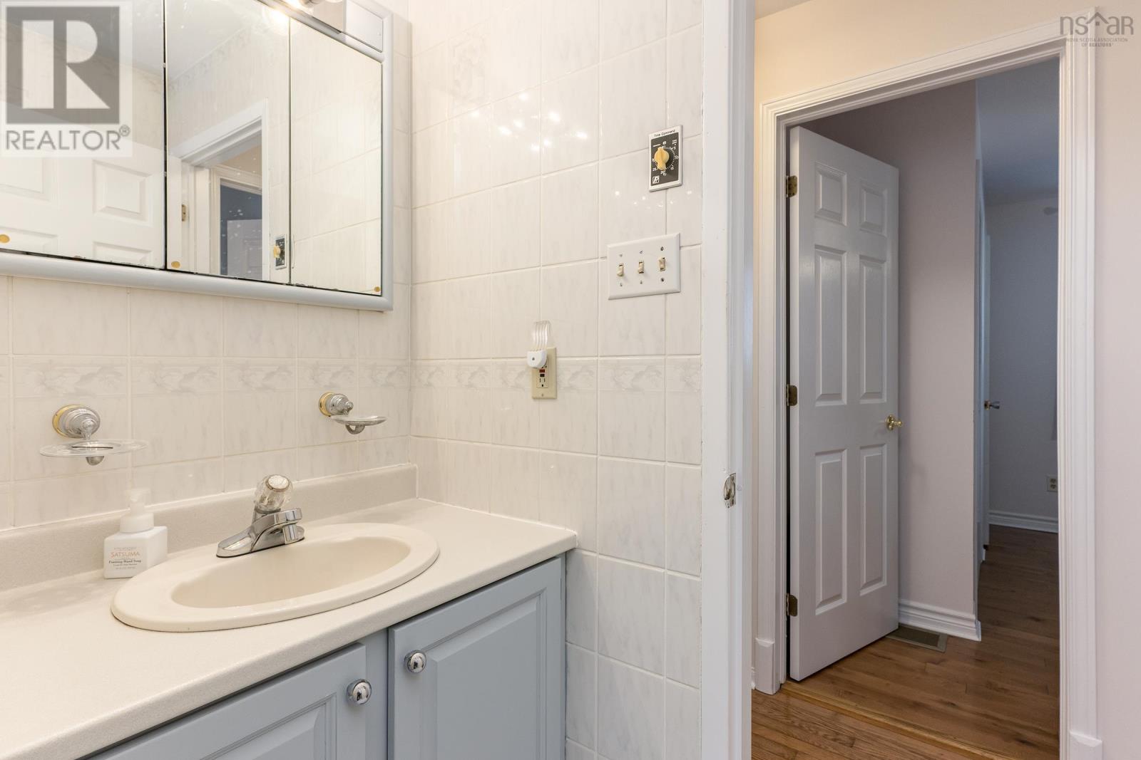 104 Hampton Green, Cole Harbour, Nova Scotia  B2V 1M1 - Photo 28 - 202404953
