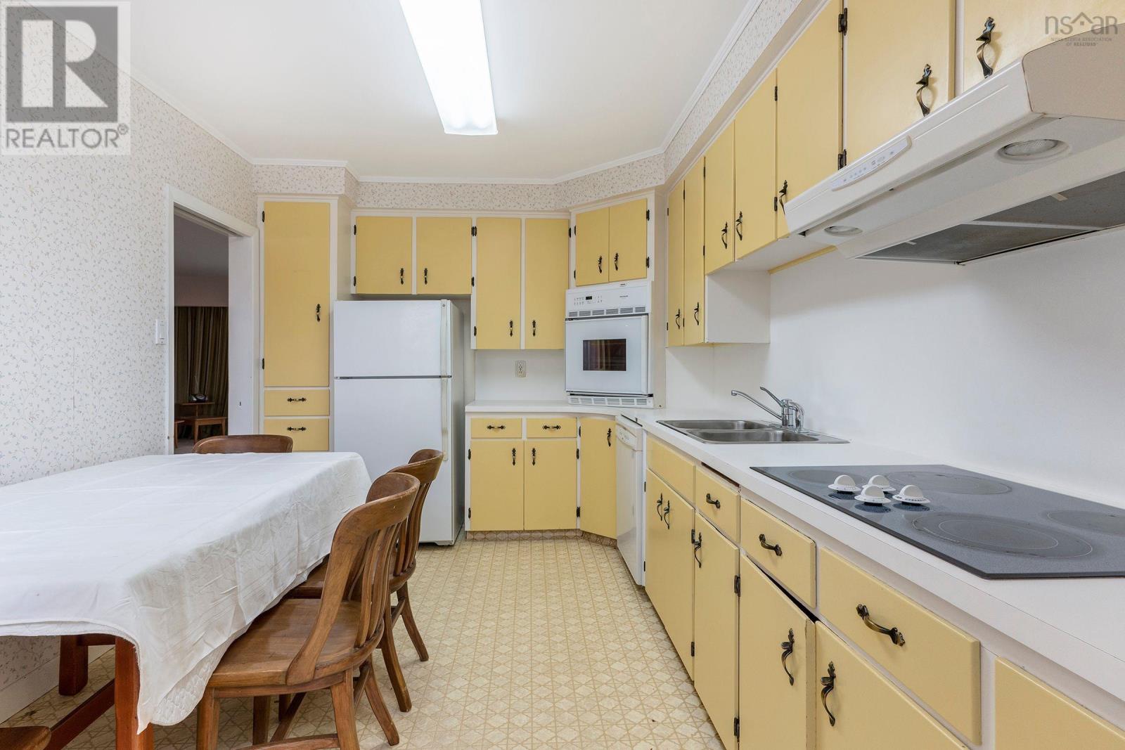 1 Shaw Crescent, Halifax, Nova Scotia  B3P 1V2 - Photo 19 - 202405081
