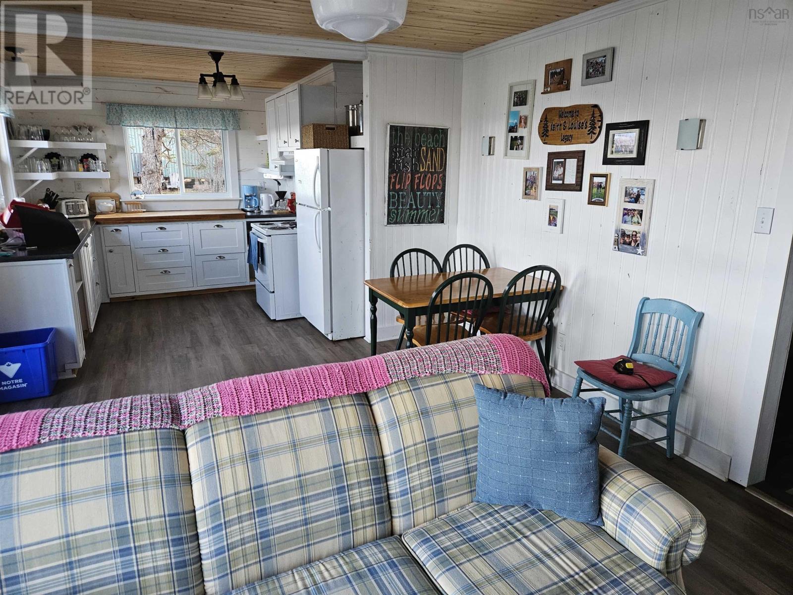 99 Red Cliff Drive, Seafoam, Nova Scotia  B0K 1H0 - Photo 8 - 202405100