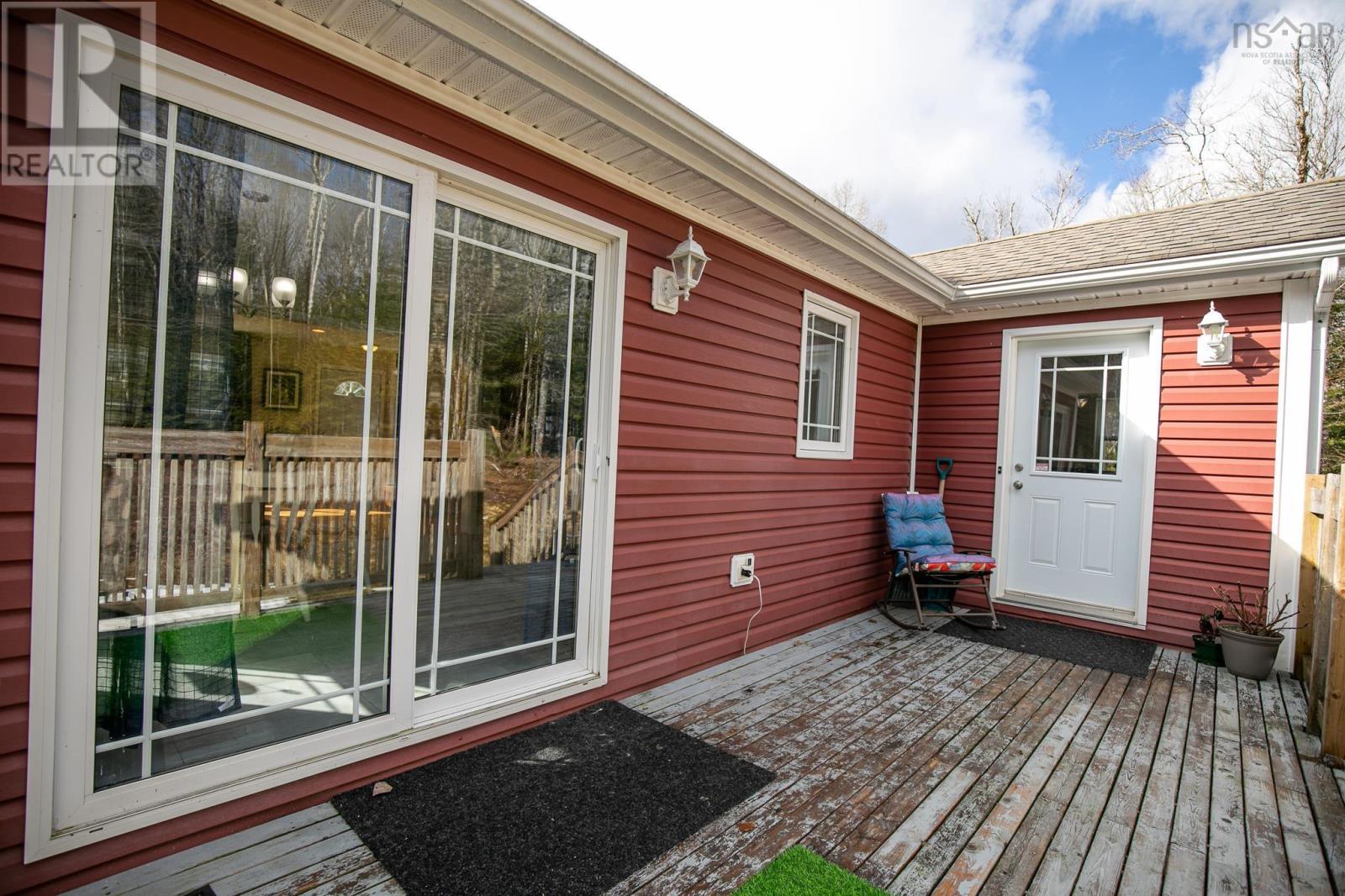 17980 Highway 2, Fenwick, Nova Scotia  B0L 1C0 - Photo 11 - 202405112