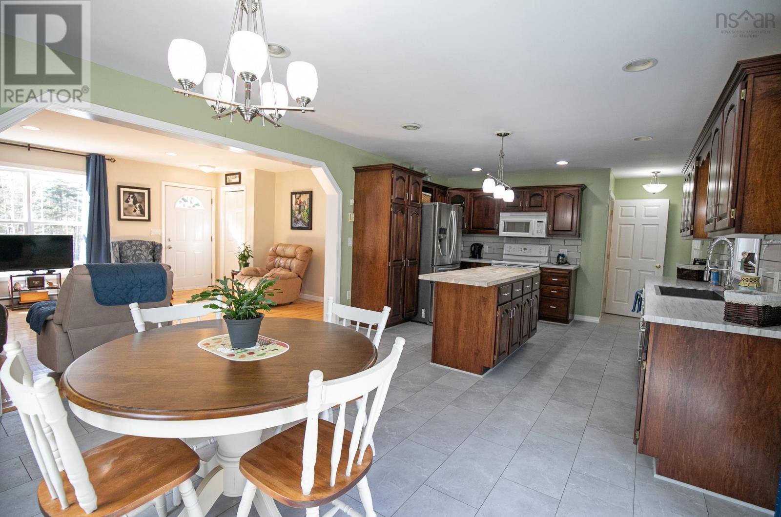 17980 Highway 2, Fenwick, Nova Scotia  B0L 1C0 - Photo 17 - 202405112