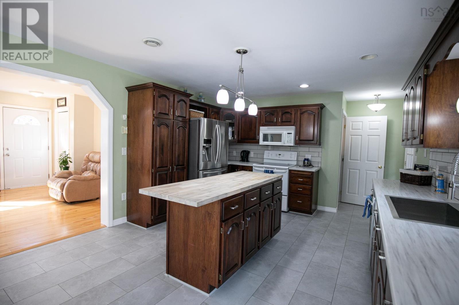 17980 Highway 2, Fenwick, Nova Scotia  B0L 1C0 - Photo 18 - 202405112