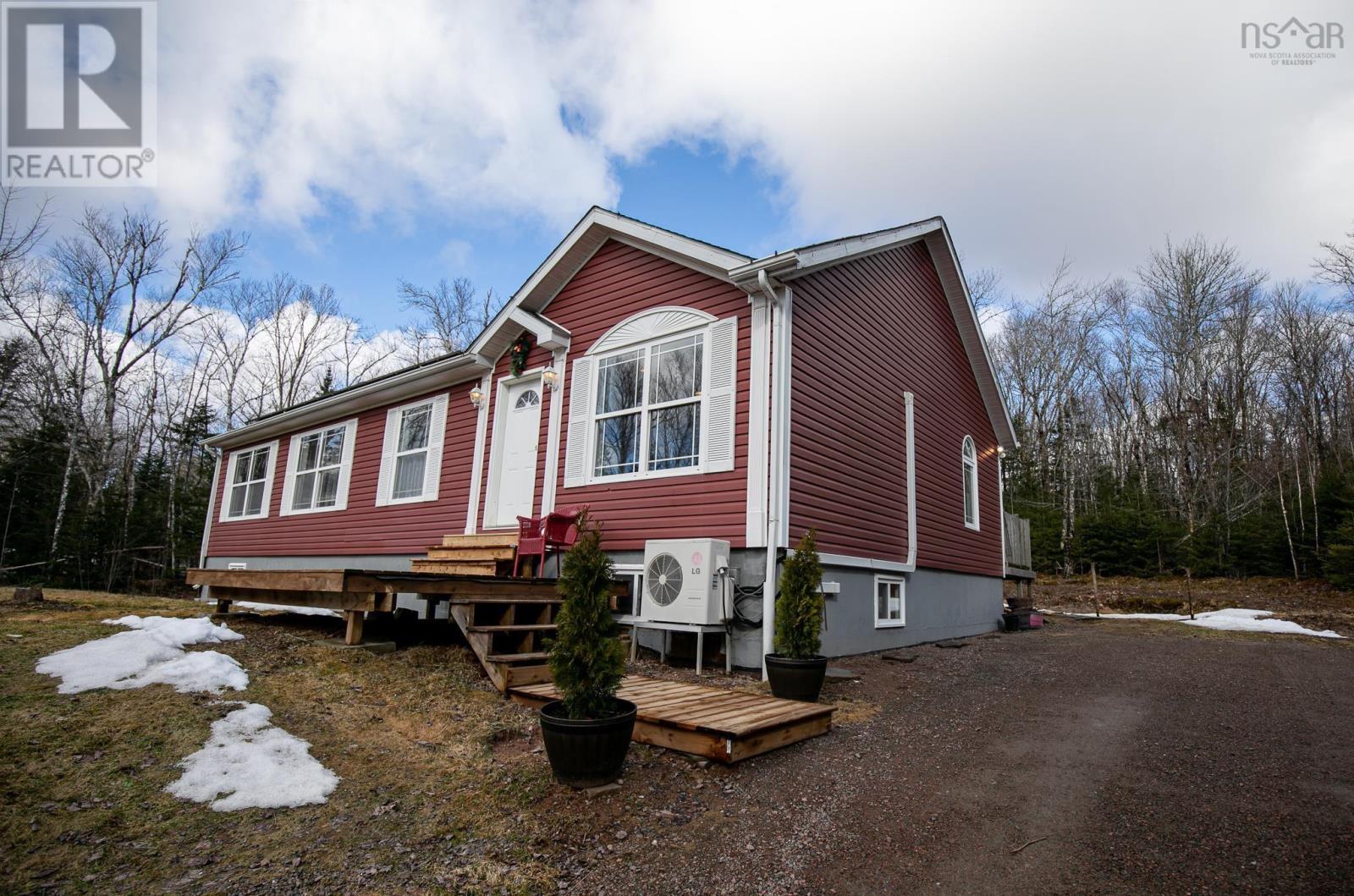 17980 Highway 2, Fenwick, Nova Scotia  B0L 1C0 - Photo 5 - 202405112
