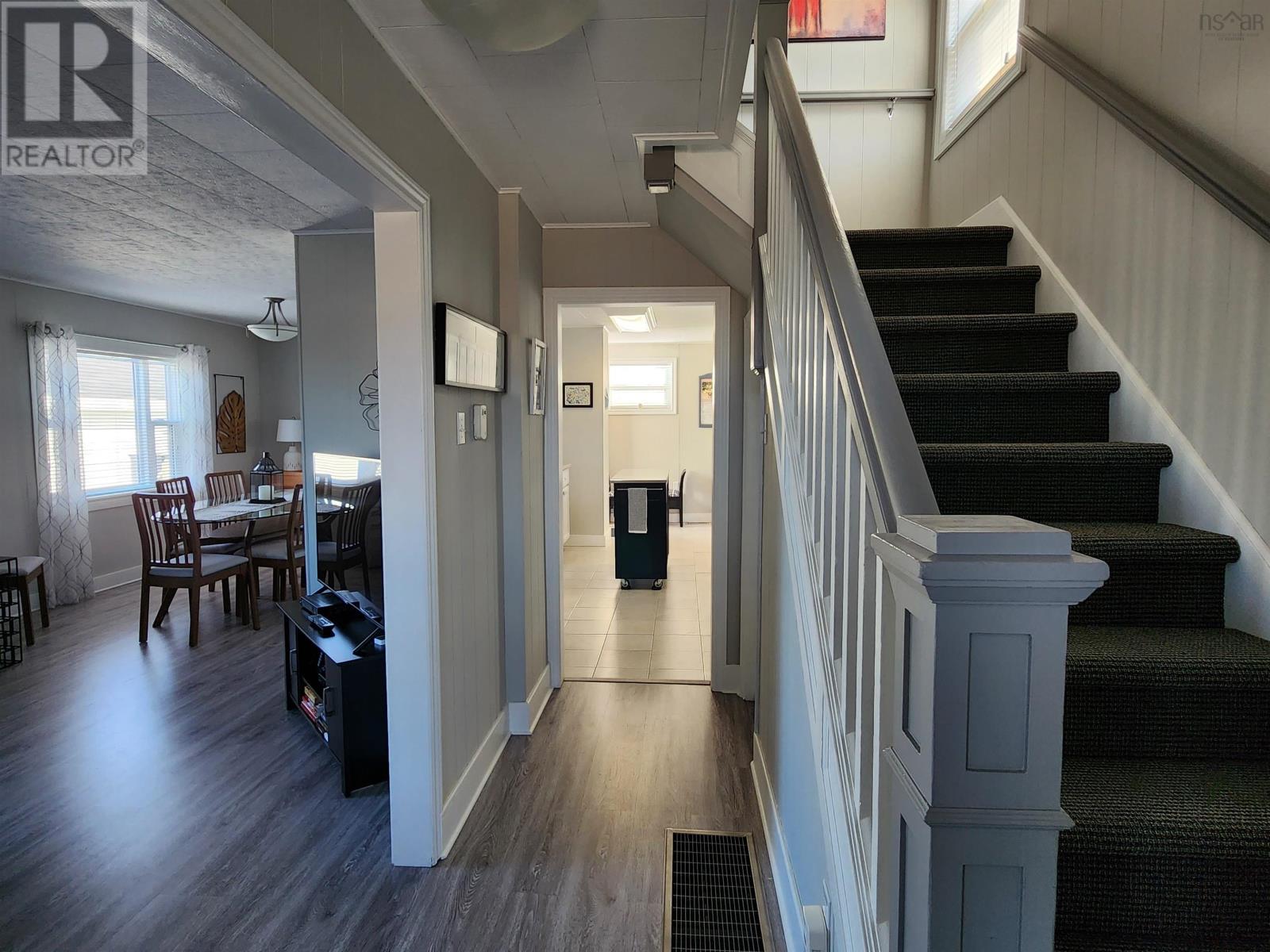 28 Hanway Street, Port Morien, Nova Scotia  B1B 1B8 - Photo 19 - 202405116