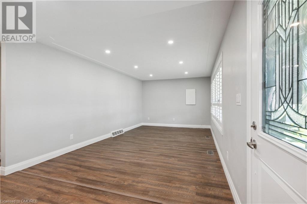 23 Terrance Drive Unit# Upper, Brantford, Ontario  N3R 3G2 - Photo 3 - 40559881