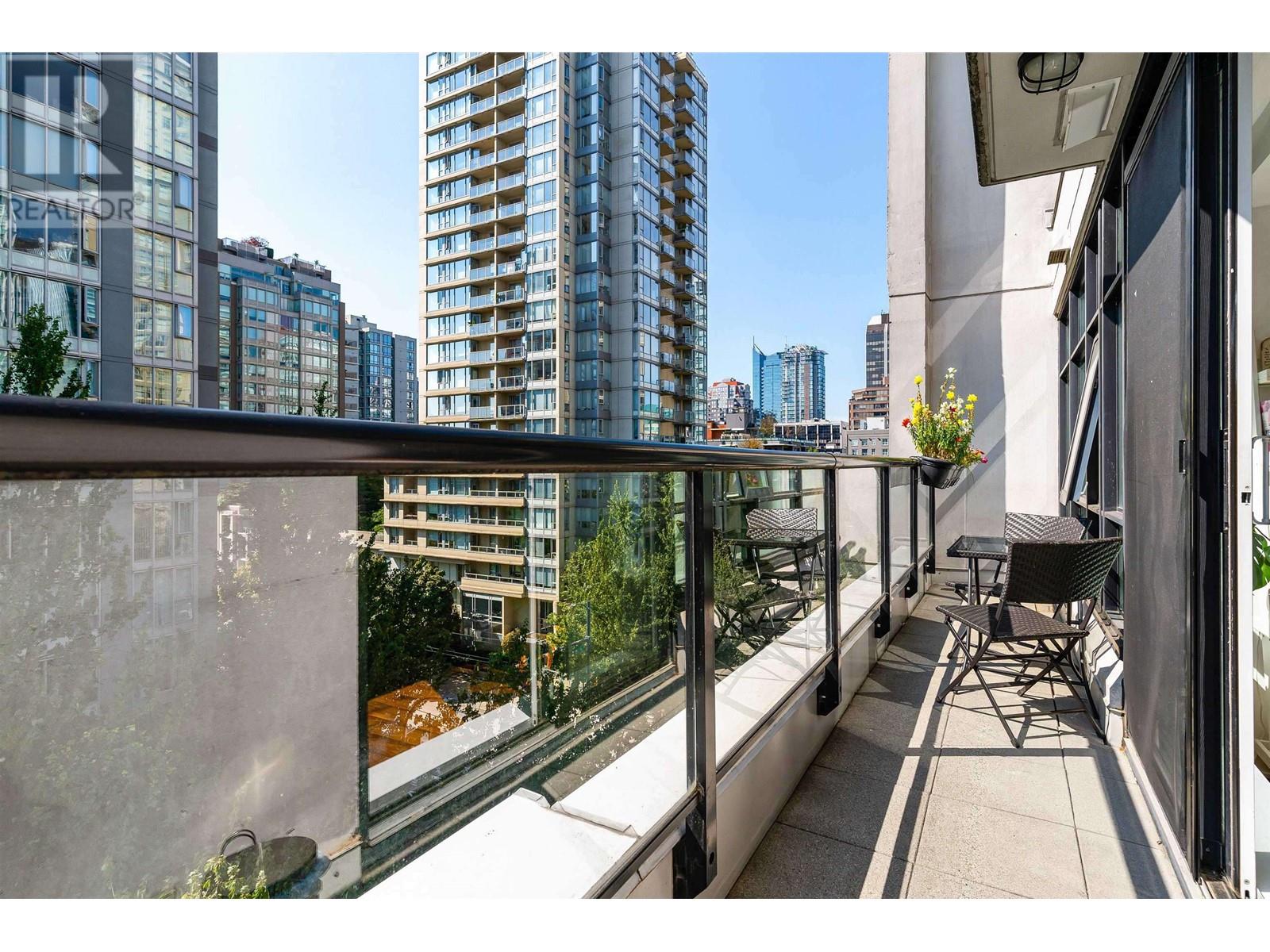 703 988 Richards Street, Vancouver, British Columbia  V6B 8R2 - Photo 21 - R2861347