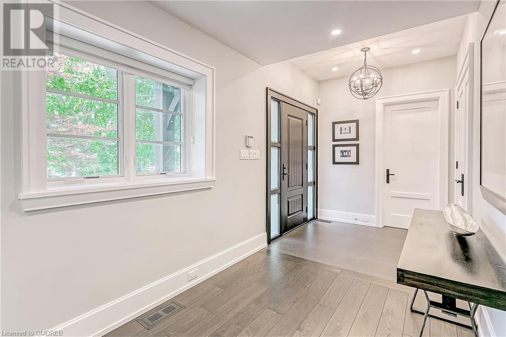 1386 Willowdown Road, Oakville, Ontario  L6L 1X3 - Photo 3 - 40553208