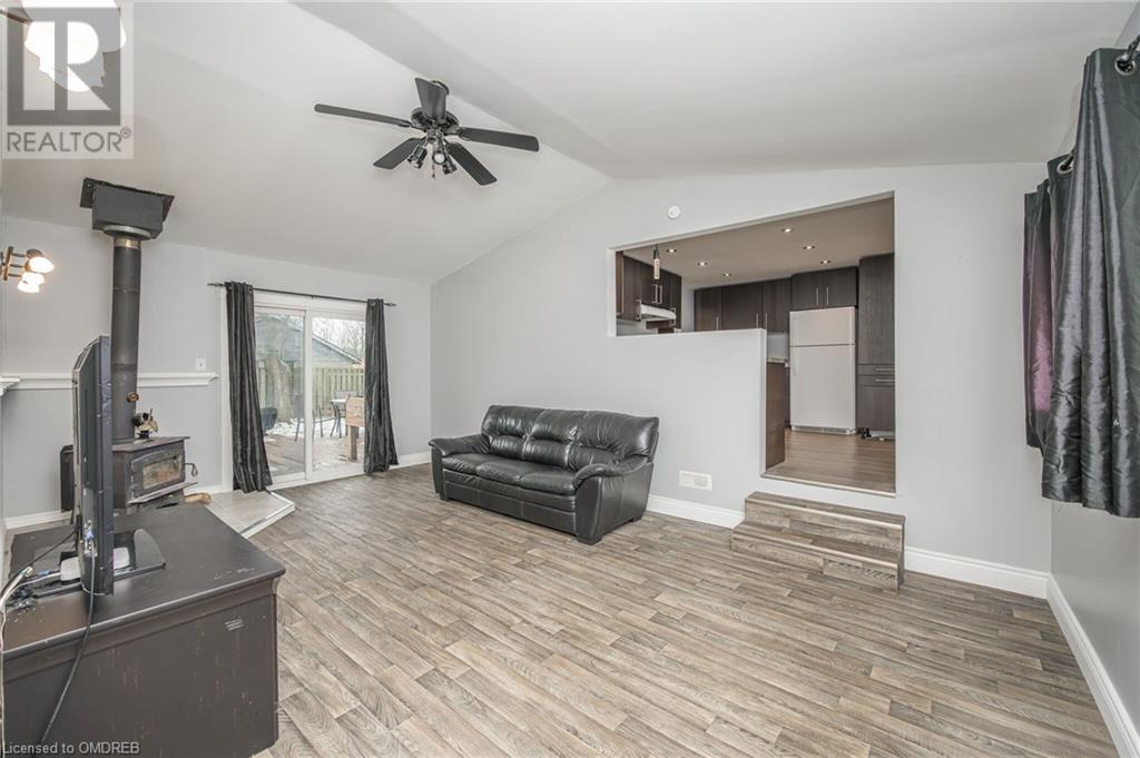 25 Sharpe Avenue, Welland, Ontario  L3C 3R5 - Photo 15 - 40548218